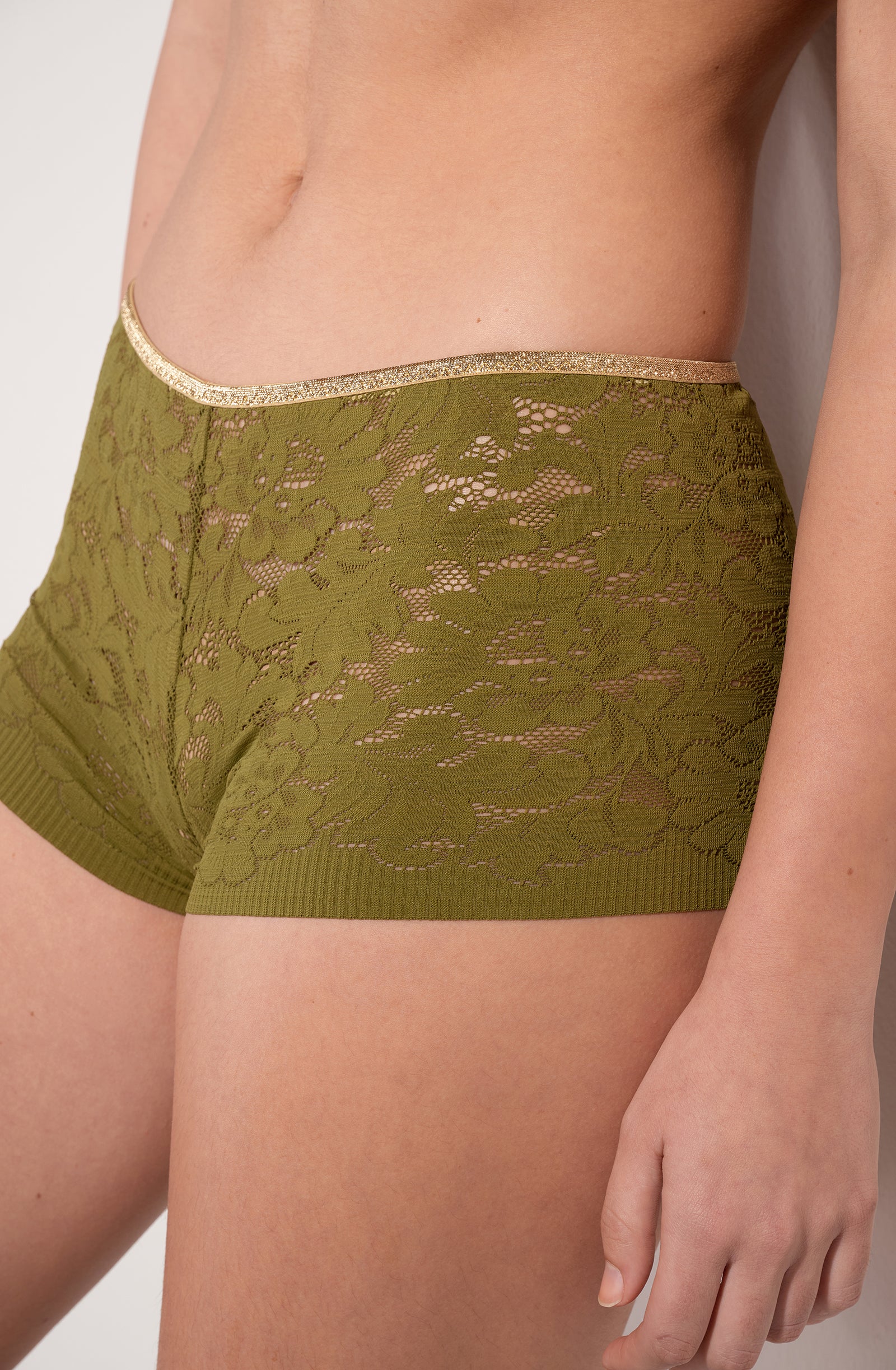 pain-de-sucre-dylan-shorty-taille-haute-dentelle-bronze-lurex-dor image 4