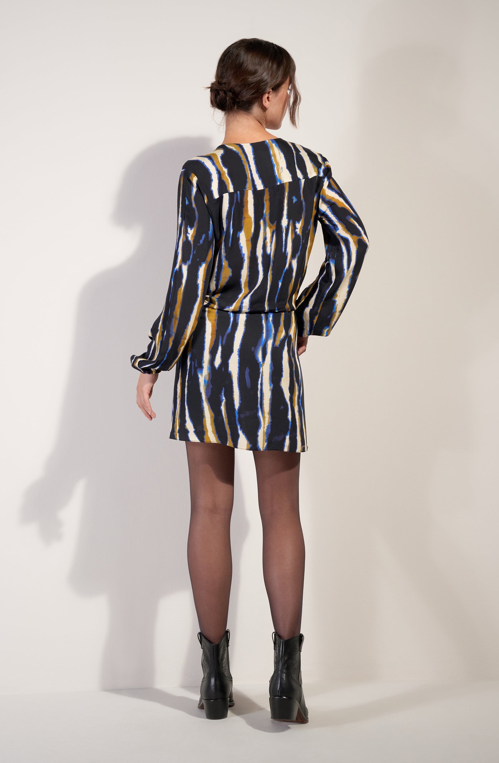pain-de-sucre-raisa-robe-ample-cache-coeur-taille-lastiqu-e-tie-and-dye image 3