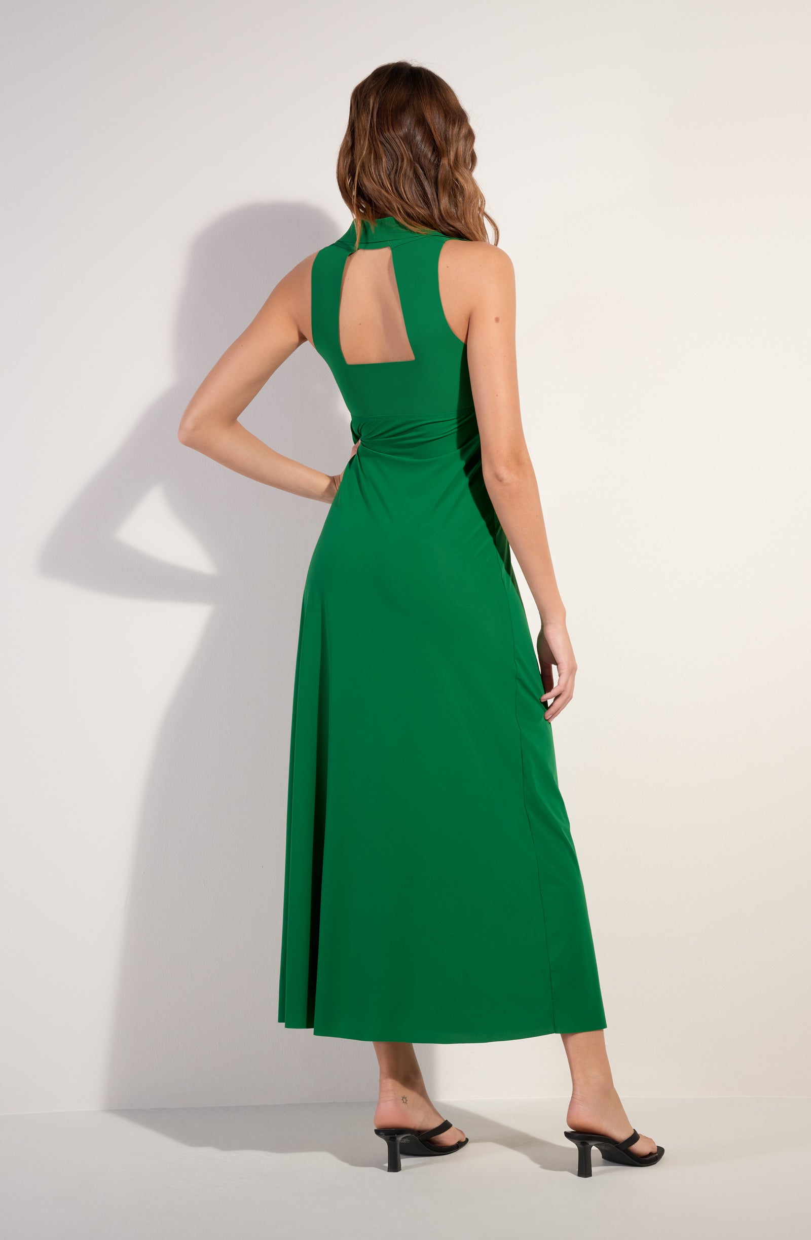 pain-de-sucre-rova-robe-longue-jade-voile-fendue-cache-c-ur image 2