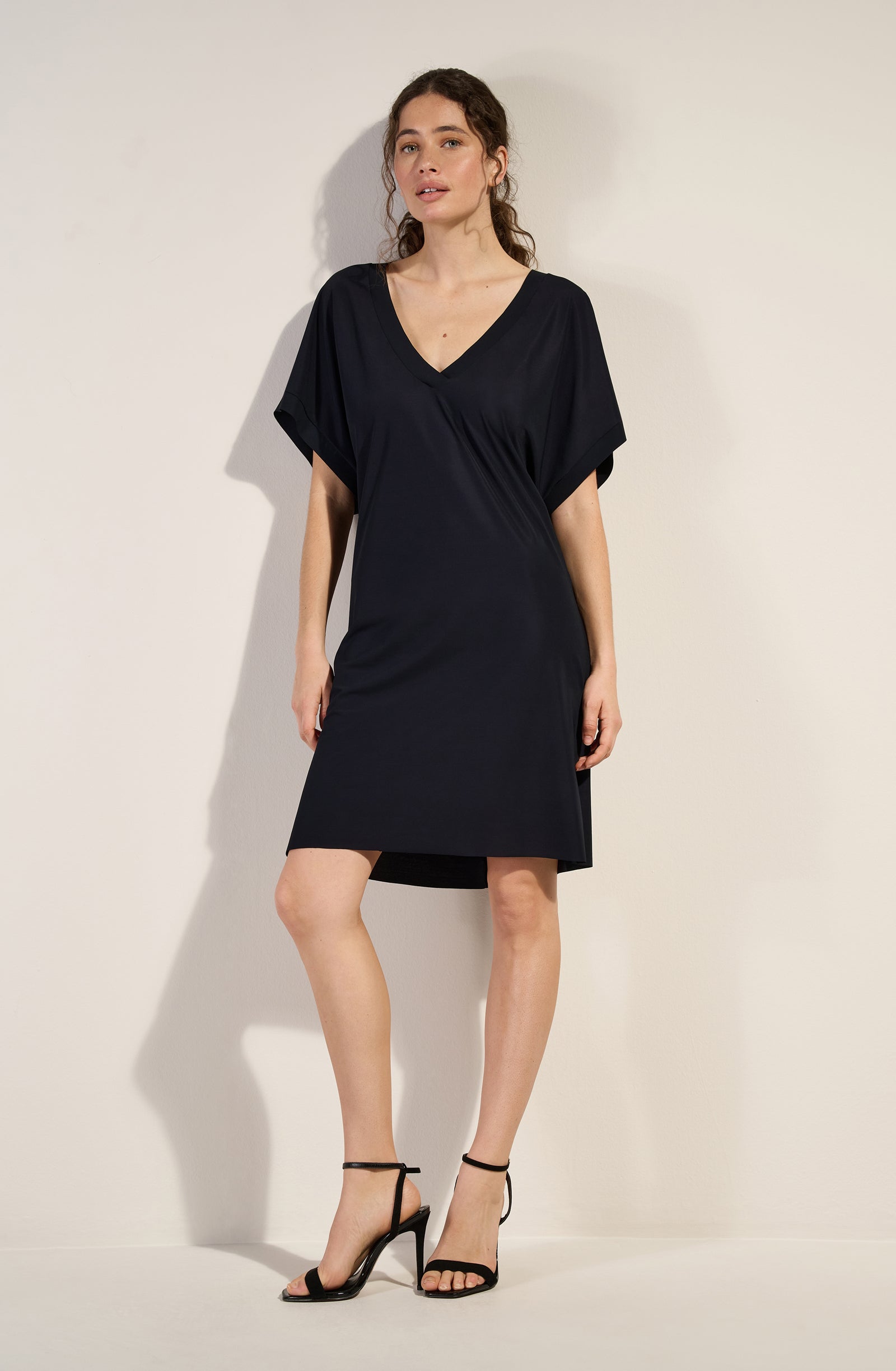 pain-de-sucre-pretty-tunique-ample-en-voile-lycra-noir image 1