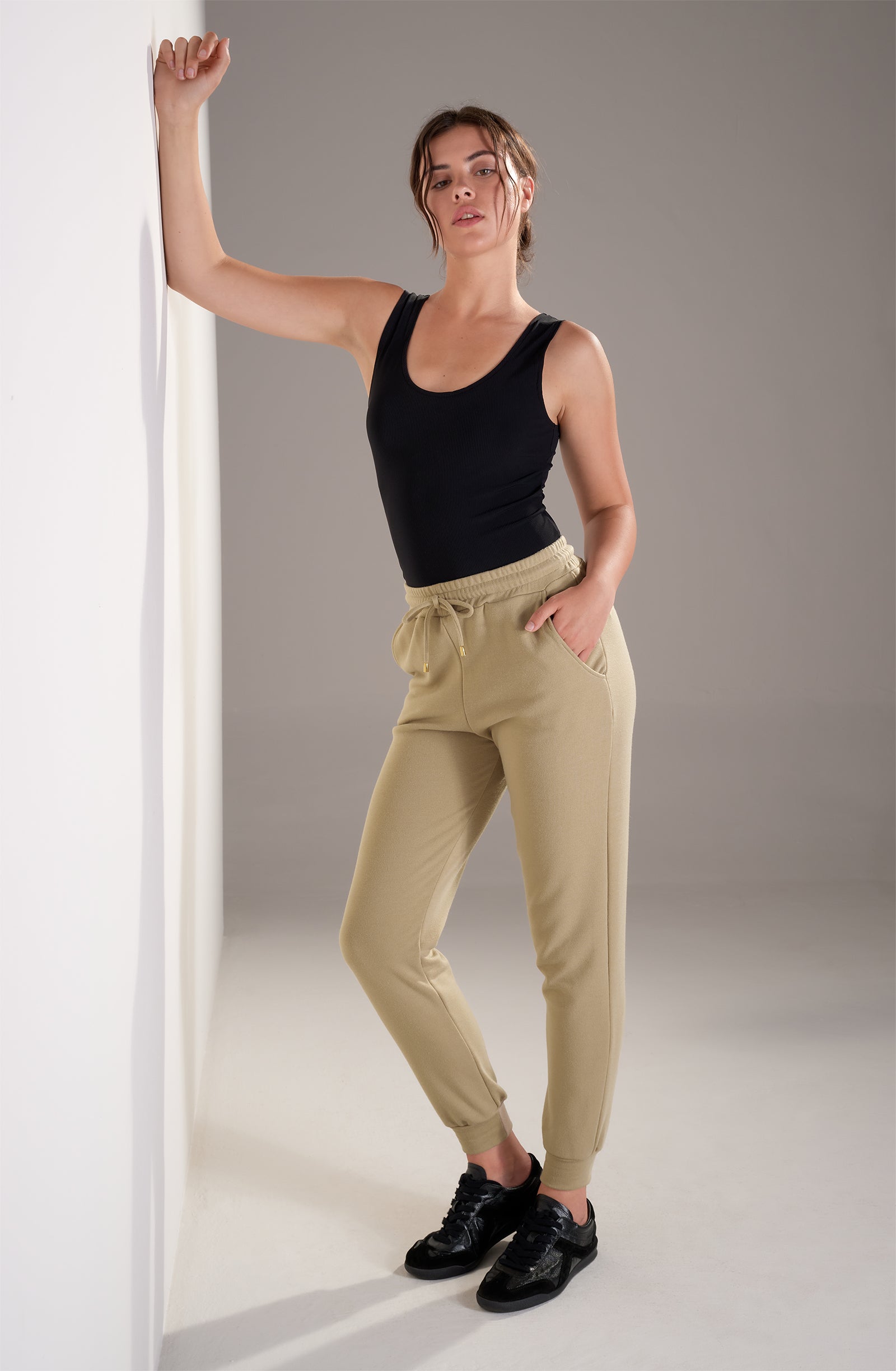 pain-de-sucre-joia-pantalon-jogging-sable image 3