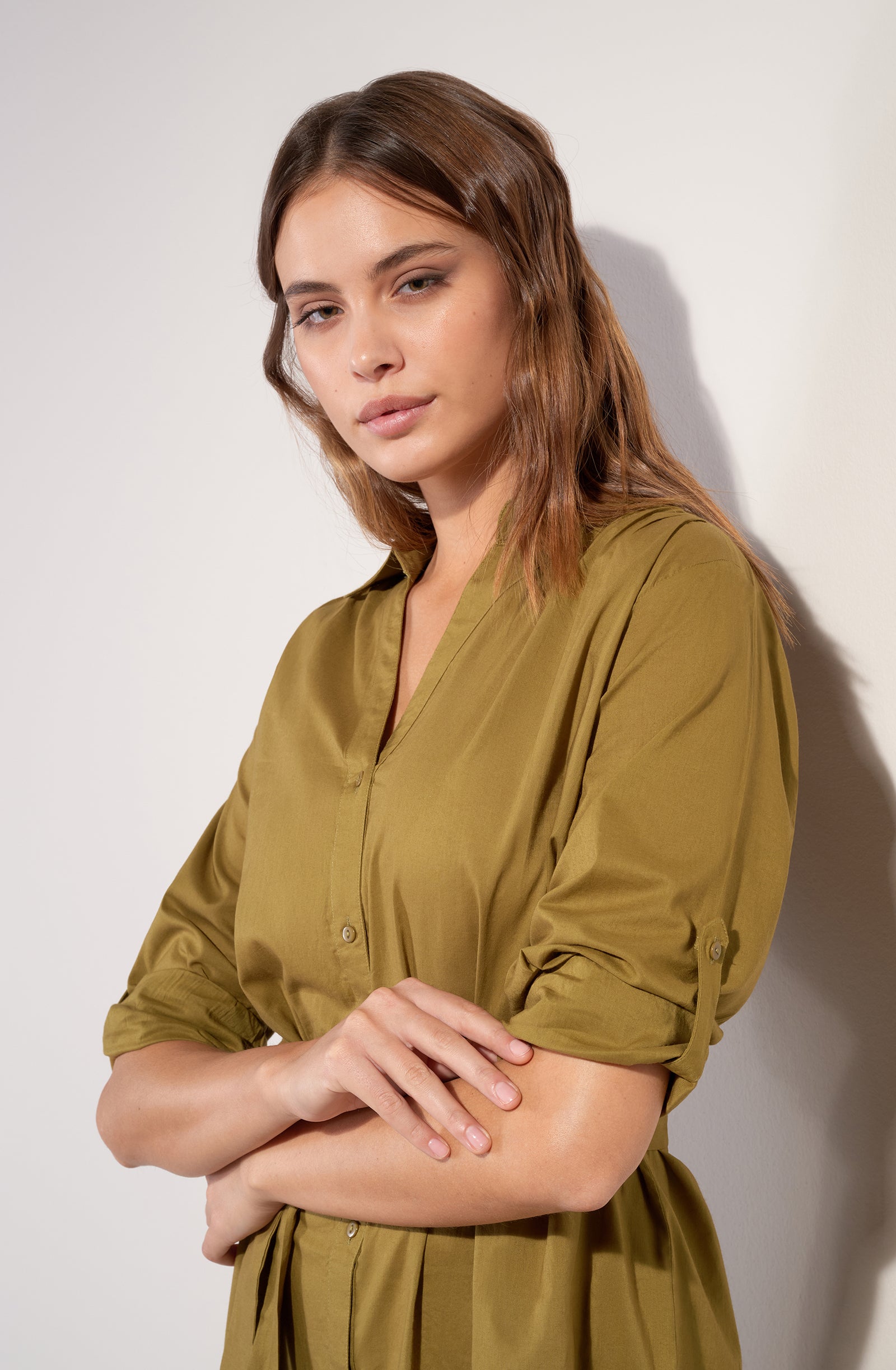 pain-de-sucre-cassandre-robe-chemise-ceintur-e-bronze image 4