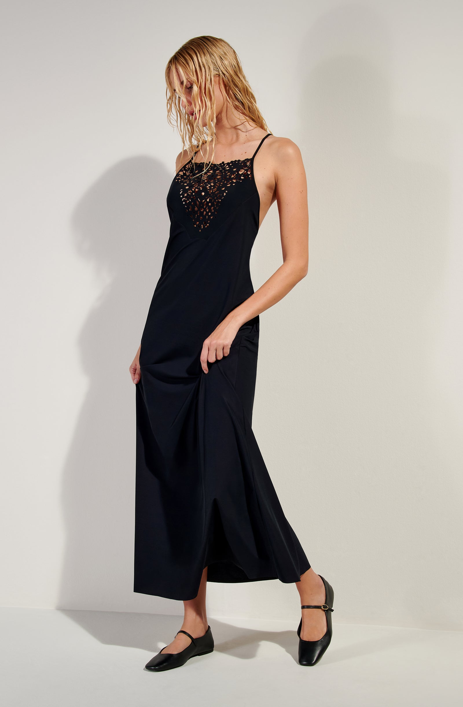 pain-de-sucre-rosalys-robe-longue-vas-e-dos-nu-noir image 6