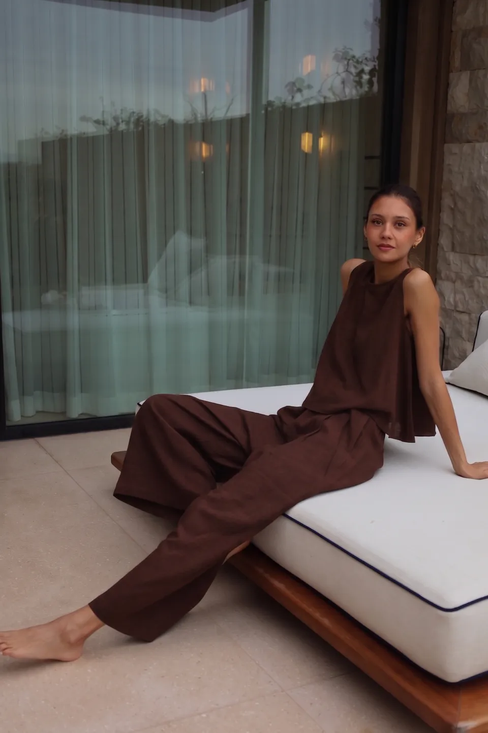 anja-paris-le-palazzo-pantalon-fluide-vas-chocolat image 1