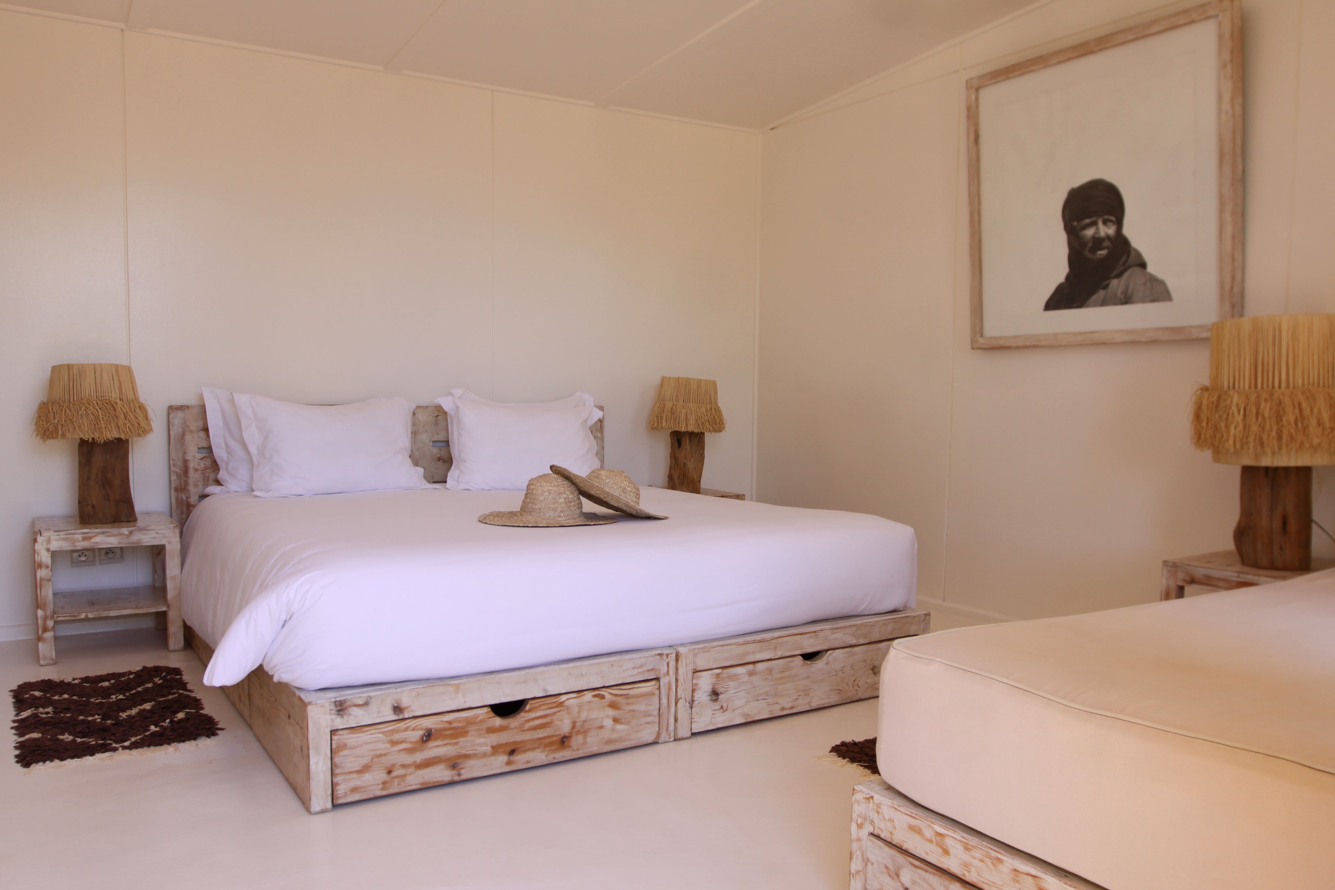 luz-collections-retraite-dakhla-chambre-pacha-double-chambre-partag-e-stage-kite image 2