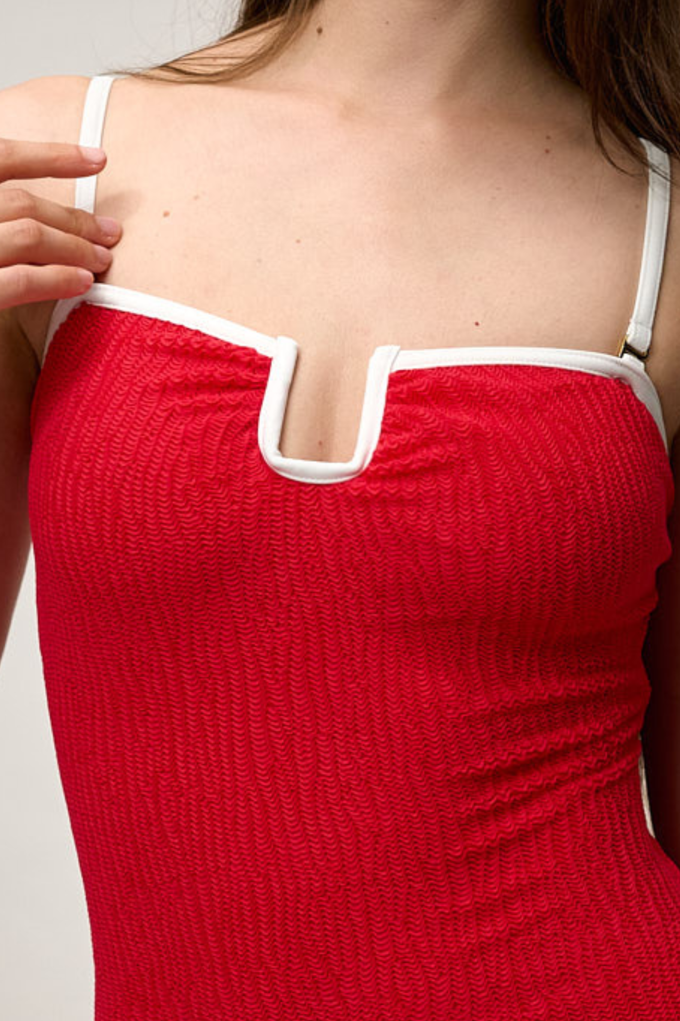 luz-collections-maillot-de-bain-une-pi-ce-eugenie-rouge-blanc image 5