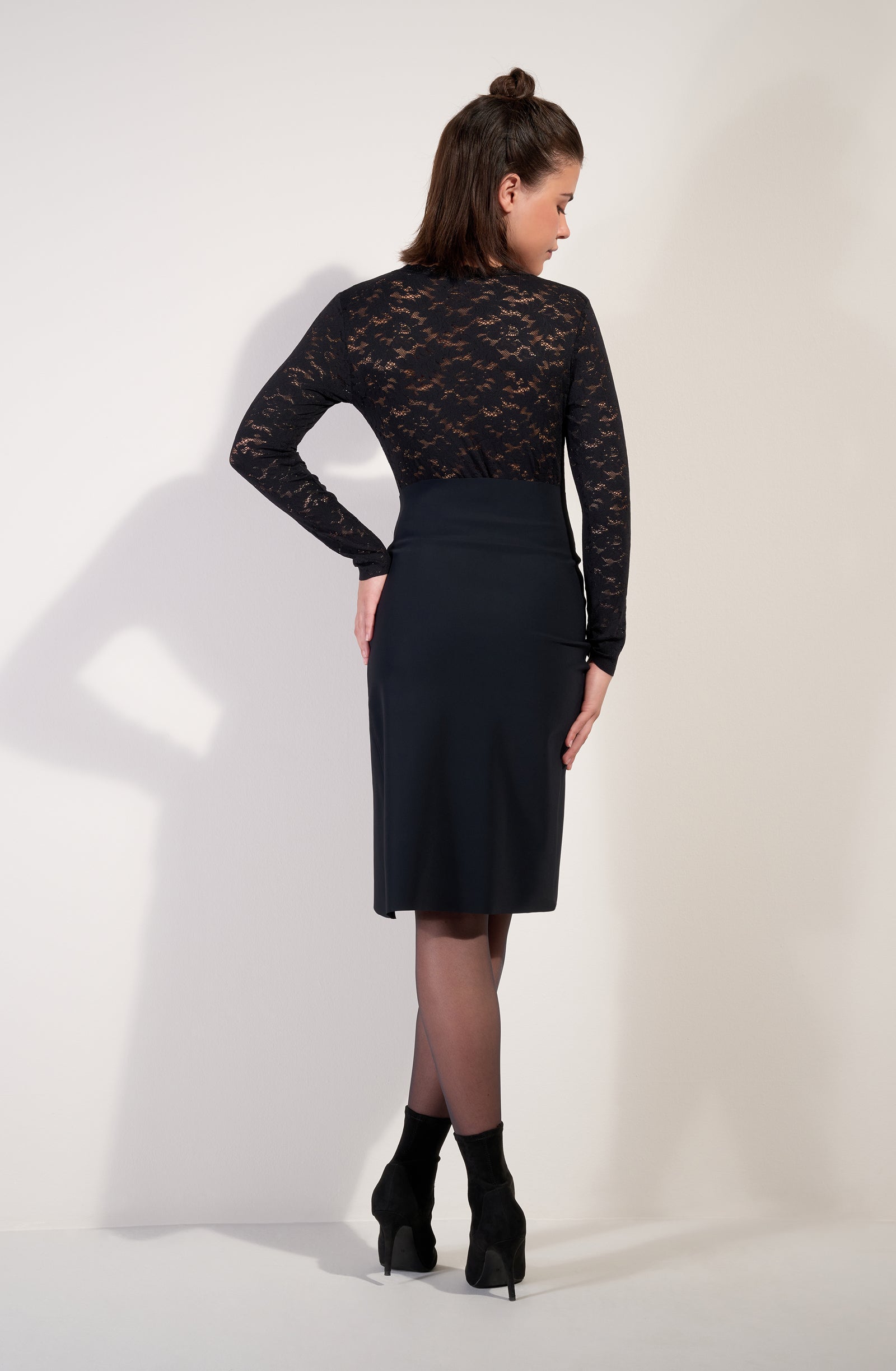 pain-de-sucre-gilda-top-en-dentelle-manches-longues-noir image 3