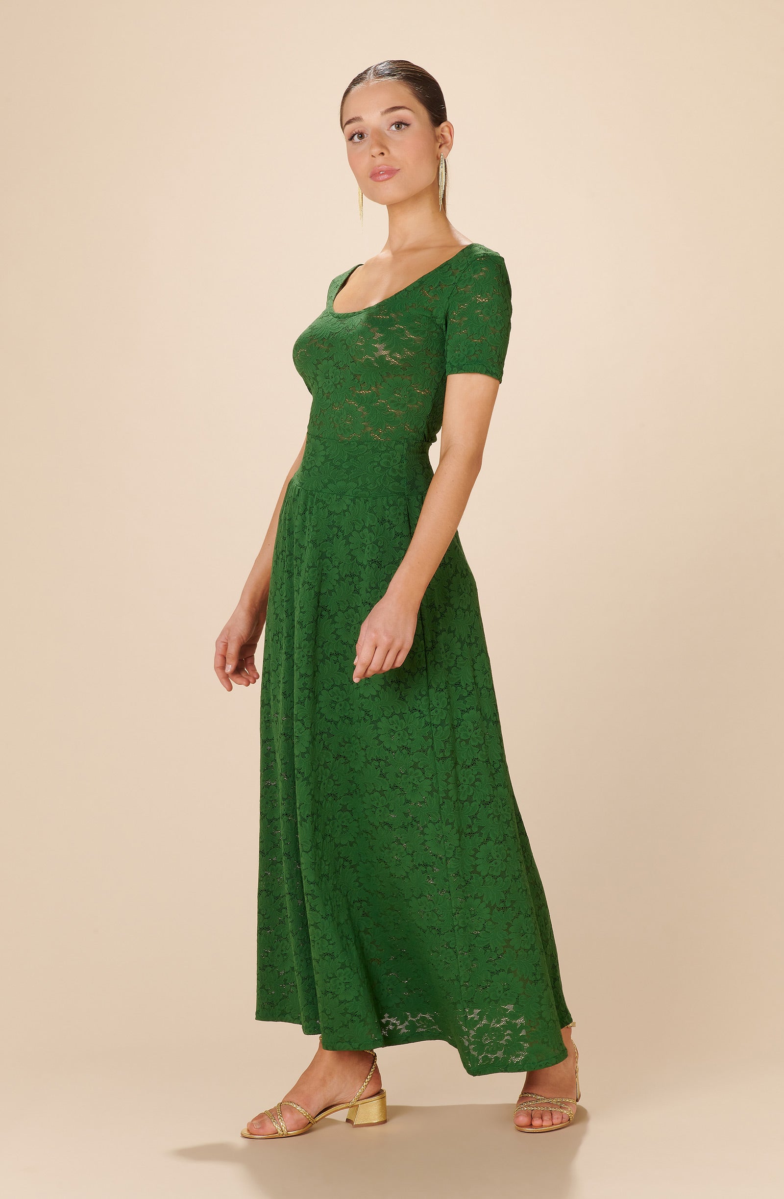 pain-de-sucre-yann-vert-olive-top-dentelle-manches-courtes image 3