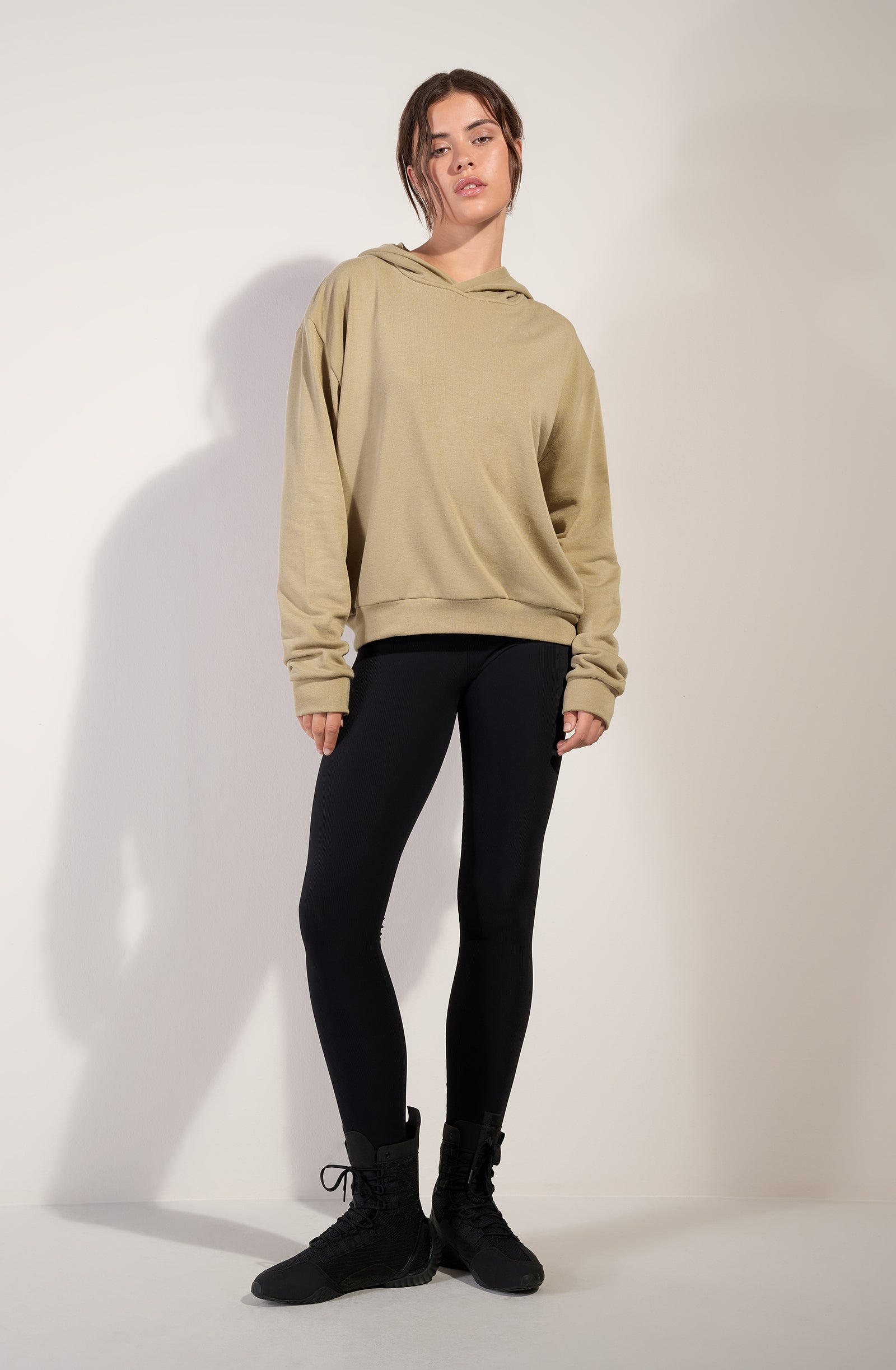 pain-de-sucre-saona-sweat-shirt-capuche-sable image 3
