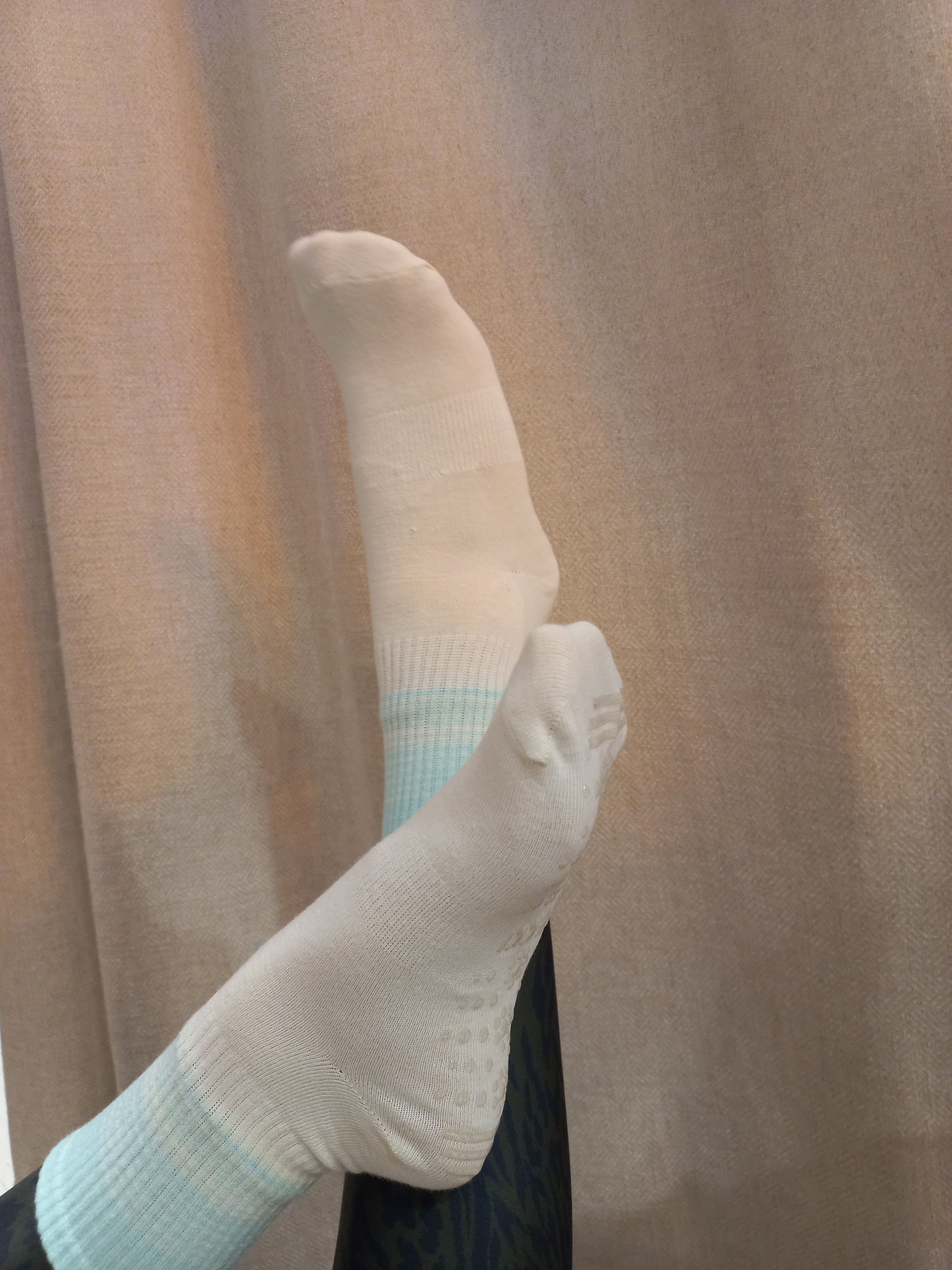 luz-collections-chaussettes-cr-me-bleu-ciel-anti-d-rapantes image 2