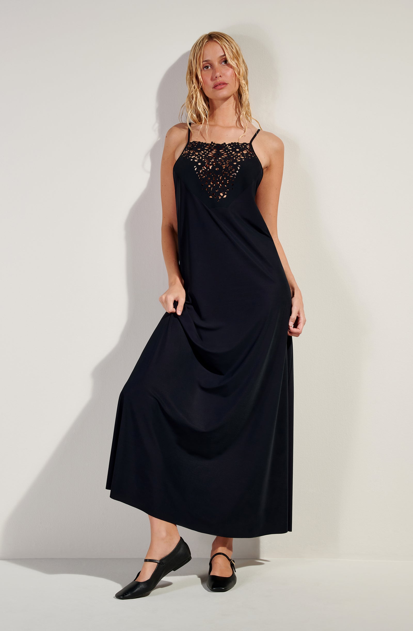 pain-de-sucre-rosalys-robe-longue-vas-e-dos-nu-noir image 4