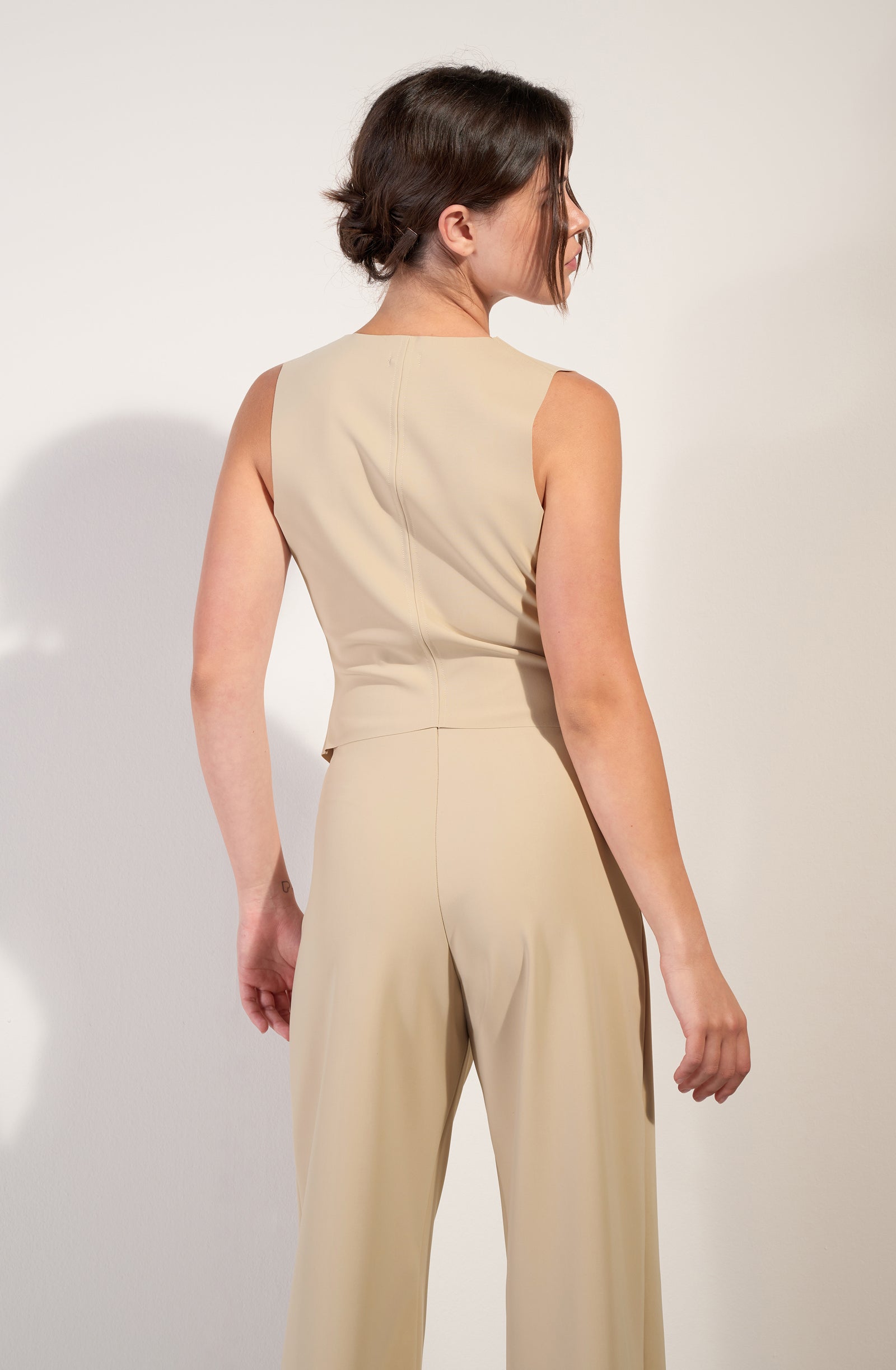 pain-de-sucre-gabie-gilet-cintr-en-bonded-boutons-sable image 2