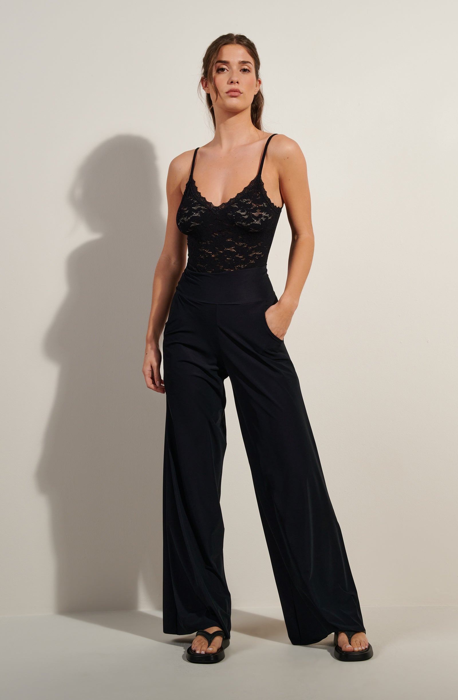 pain-de-sucre-java-body-string-en-dentelle-stretch-fran-aise-noir image 4