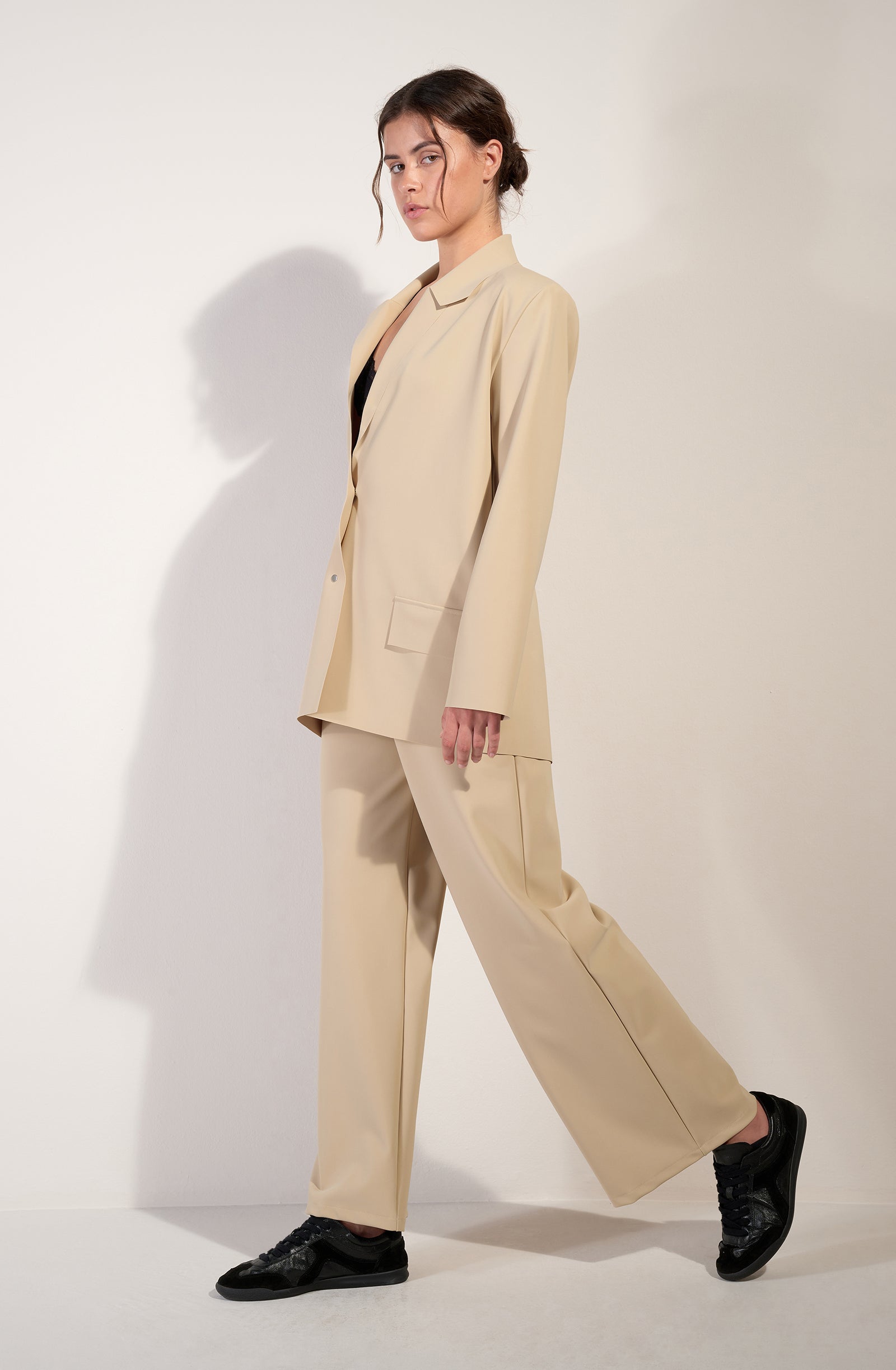 pain-de-sucre-blake-blazer-oversize-en-bonded-paulettes-int-gr-es-sable image 3