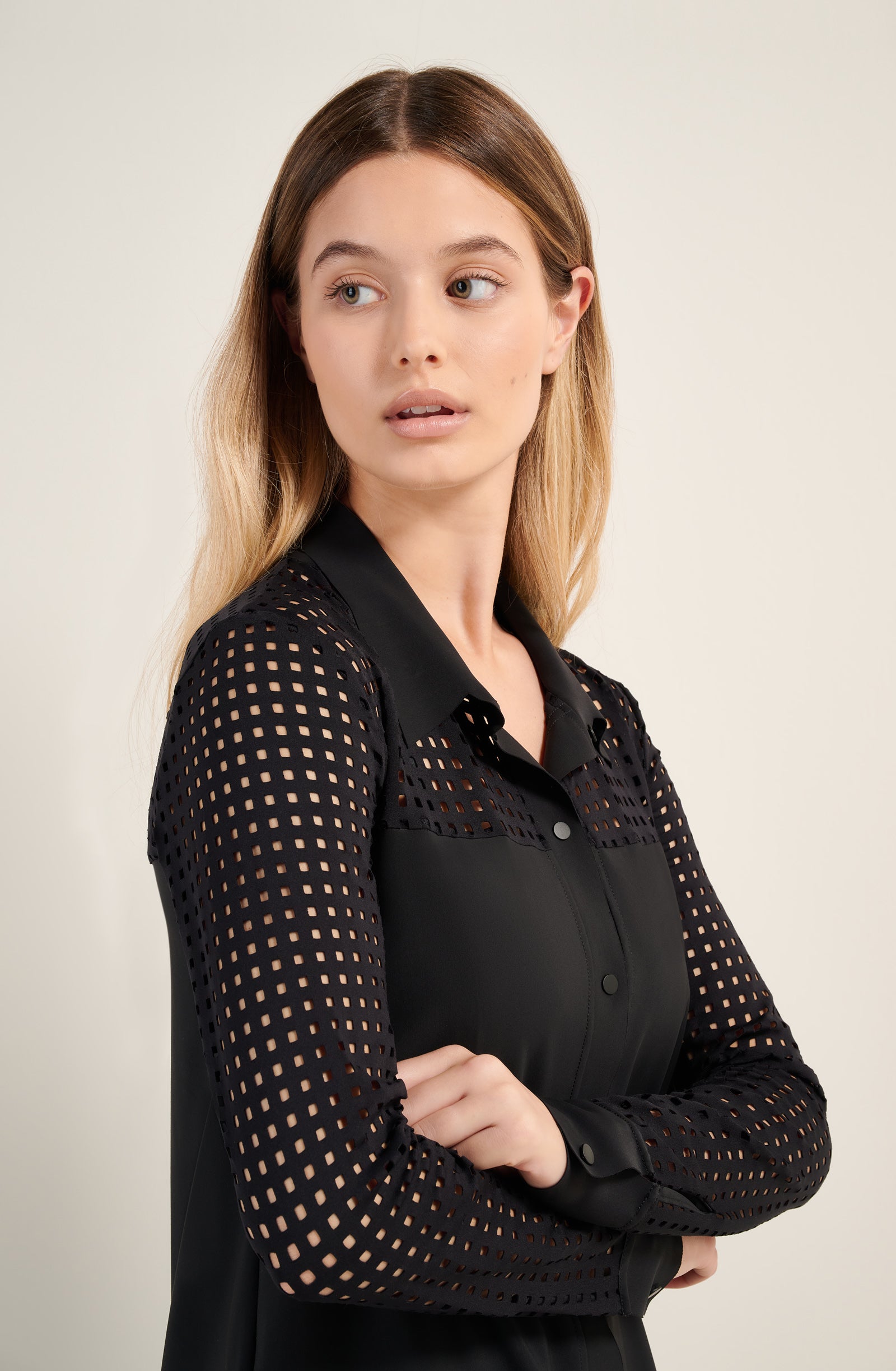 pain-de-sucre-randy-noir-robe-chemise-en-bonded-perfor image 6