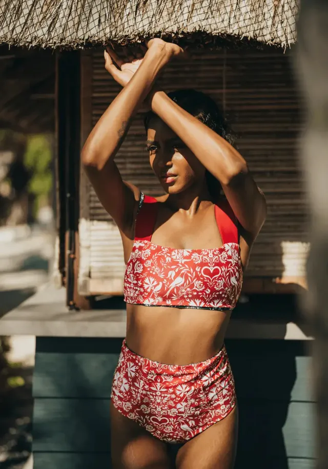 luz-collections-haut-de-maillot-de-bain-bustier-r-versible-margarita-rouge-bleu image 1
