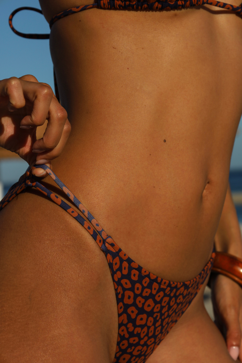 anja-paris-la-parall-le-safari-culotte-tanga image 4