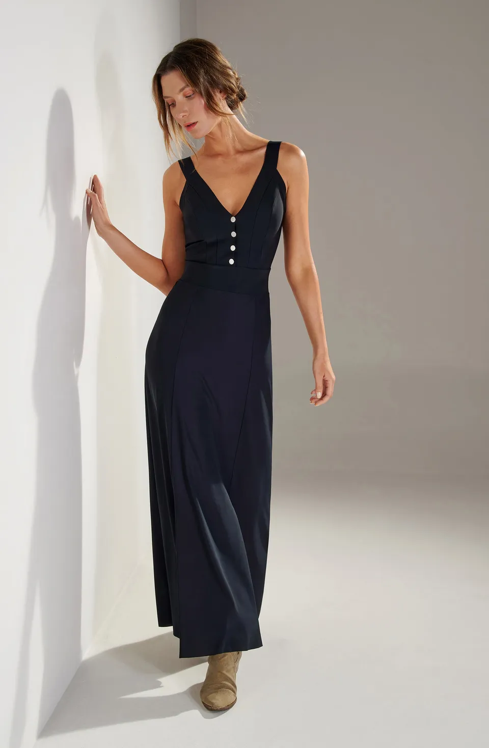 pain-de-sucre-ralia-robe-longue-vas-e-noire image 1