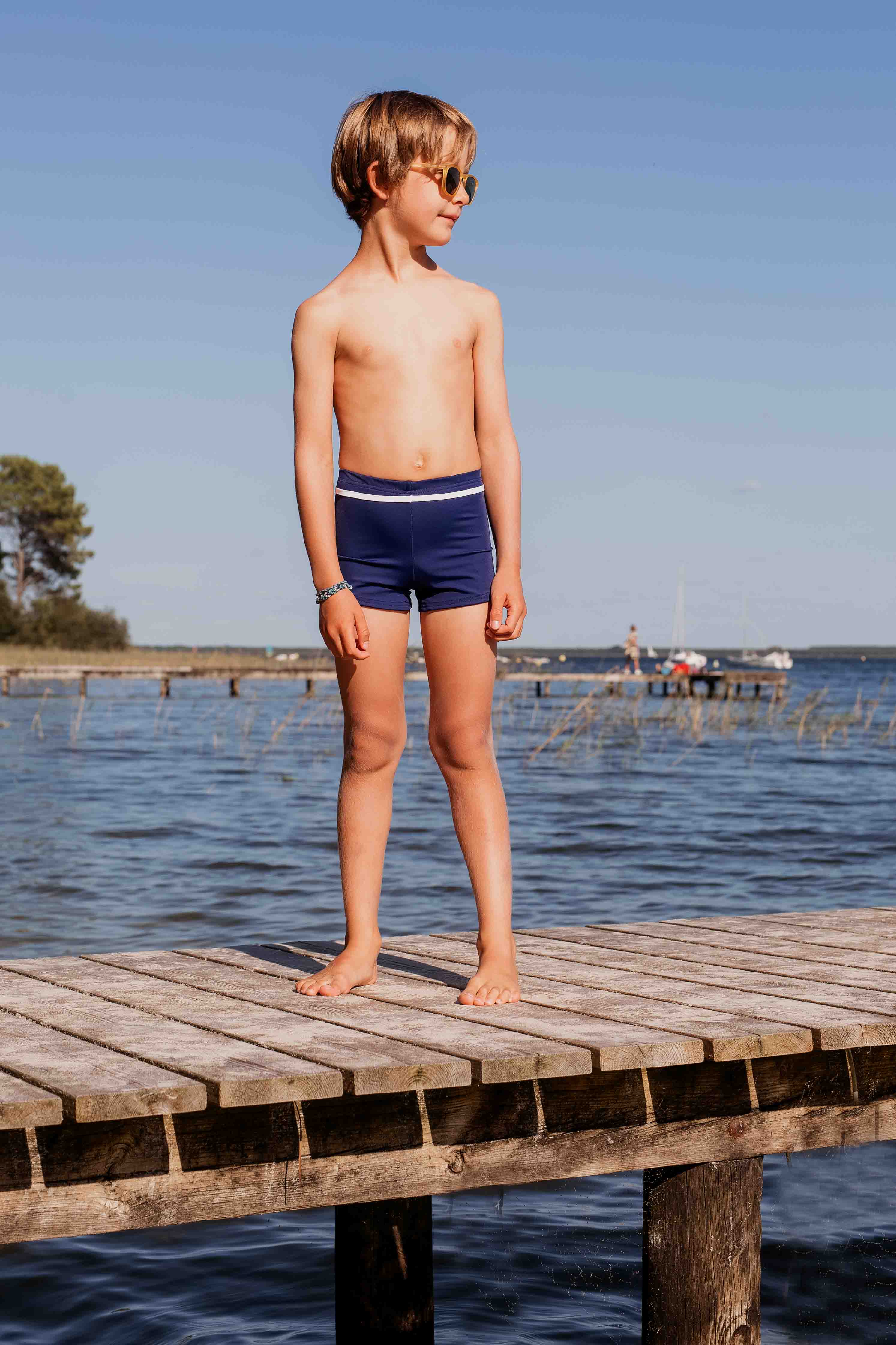 les-ultraviolettes-short-de-bain-gar-on-mistigri-bleu-marine-et-blanc-coupe-auto image 3