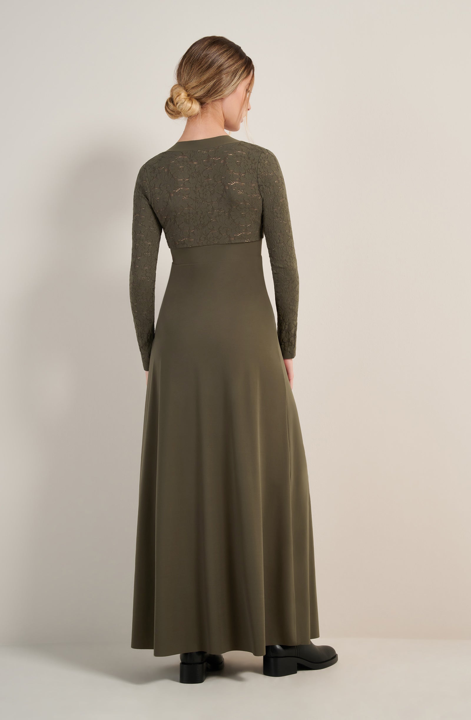 pain-de-sucre-vanao-robe-longue-bi-mati-re-dentelle-lichen image 2