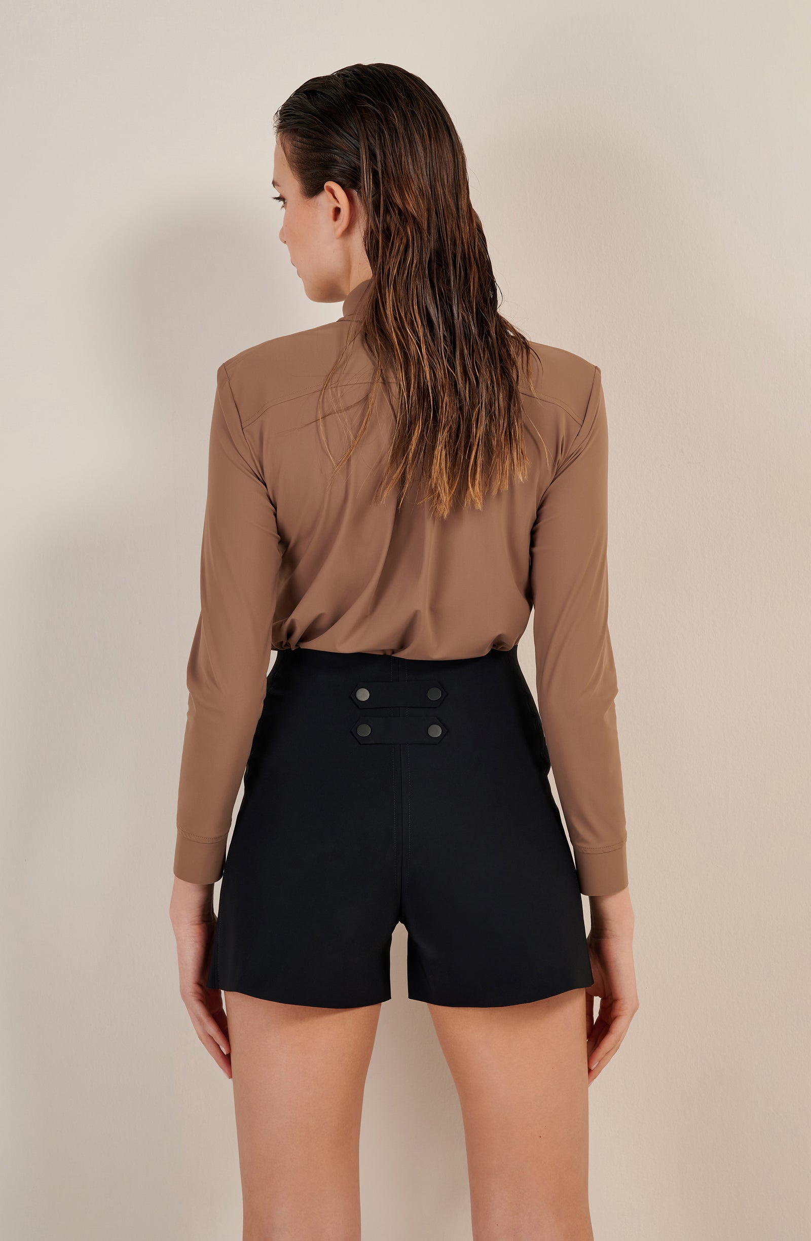 pain-de-sucre-steban-short-taille-haute-en-bonded-surpiqu-noir image 4