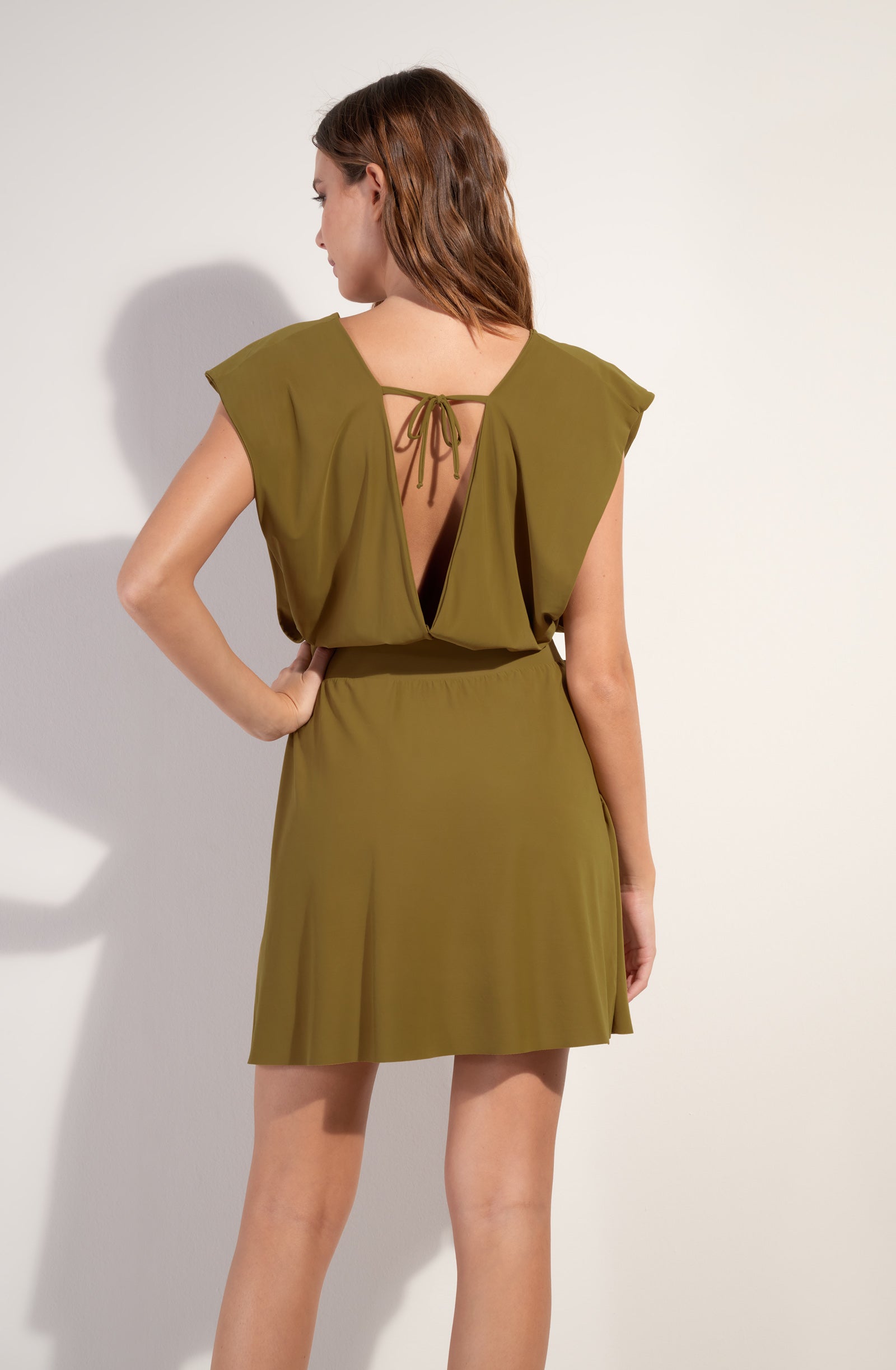 pain-de-sucre-nola-robe-courte-en-voile-extensible-bronze-multi-positions image 1