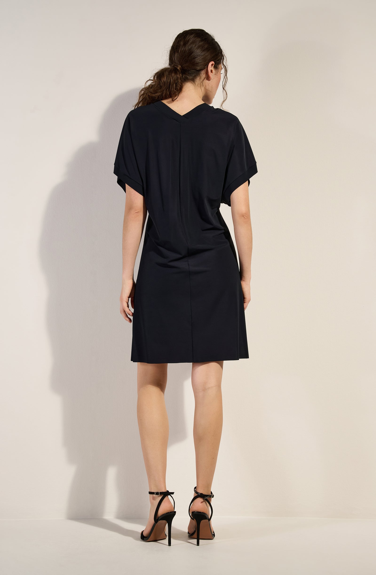 pain-de-sucre-pretty-tunique-ample-en-voile-lycra-noir image 2