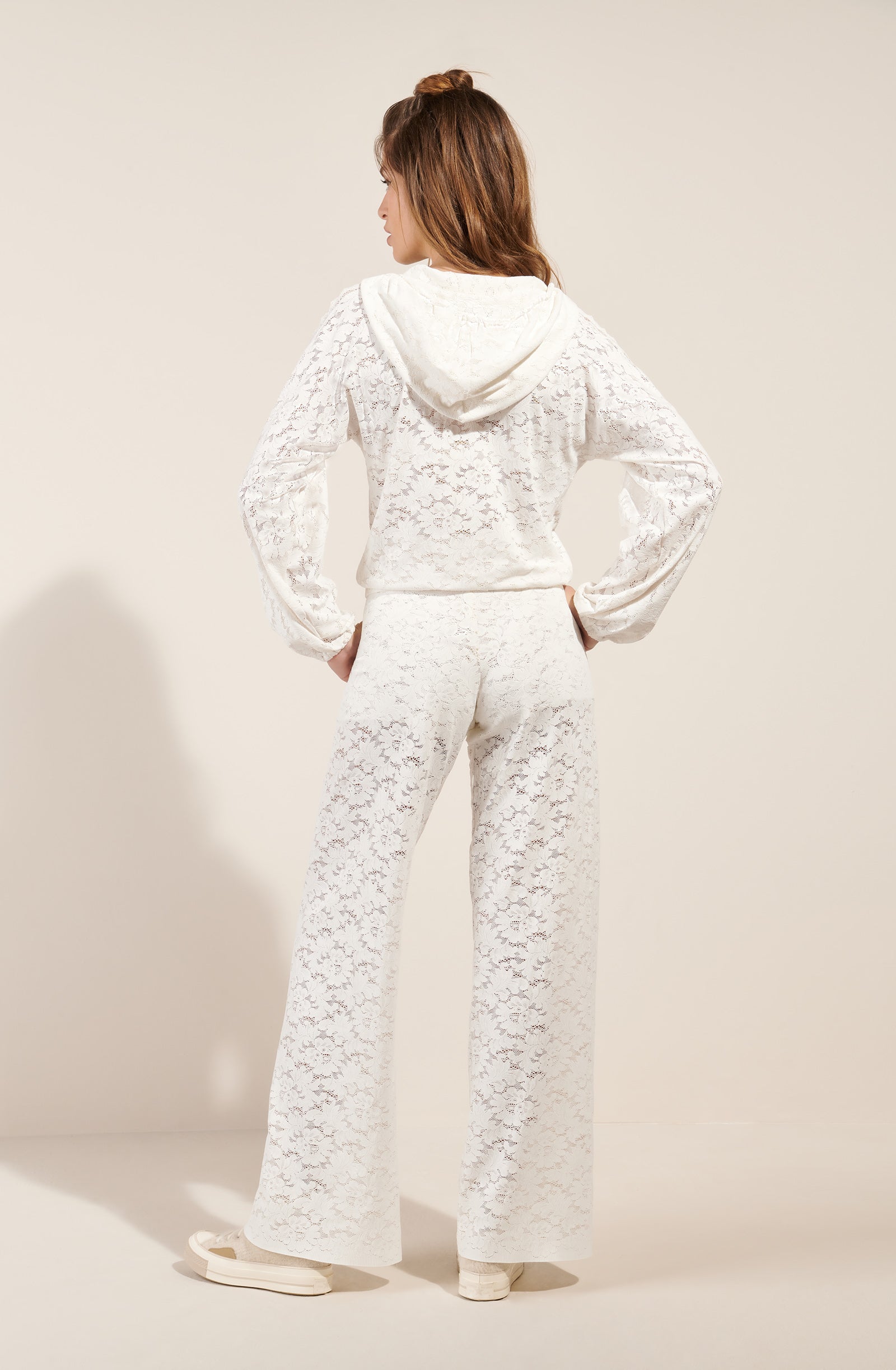 pain-de-sucre-toria-sweat-capuche-dentelle-fran-aise-cume image 5