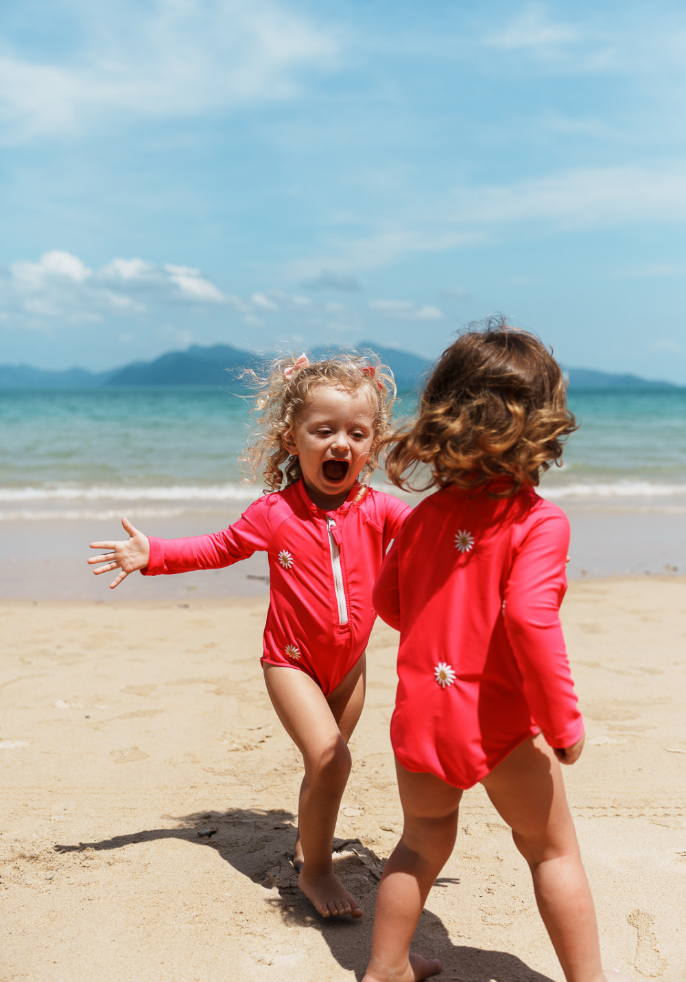 luz-collections-leo-kids-rose-brod-combinaison-anti-uv-enfant-spf-50-luz-x-flolo image 2