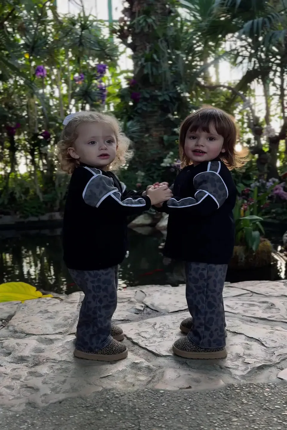 luz-collections-jogging-kelly-enfant-pantalon-de-jogging-l-opard-marron-en-coton image 1