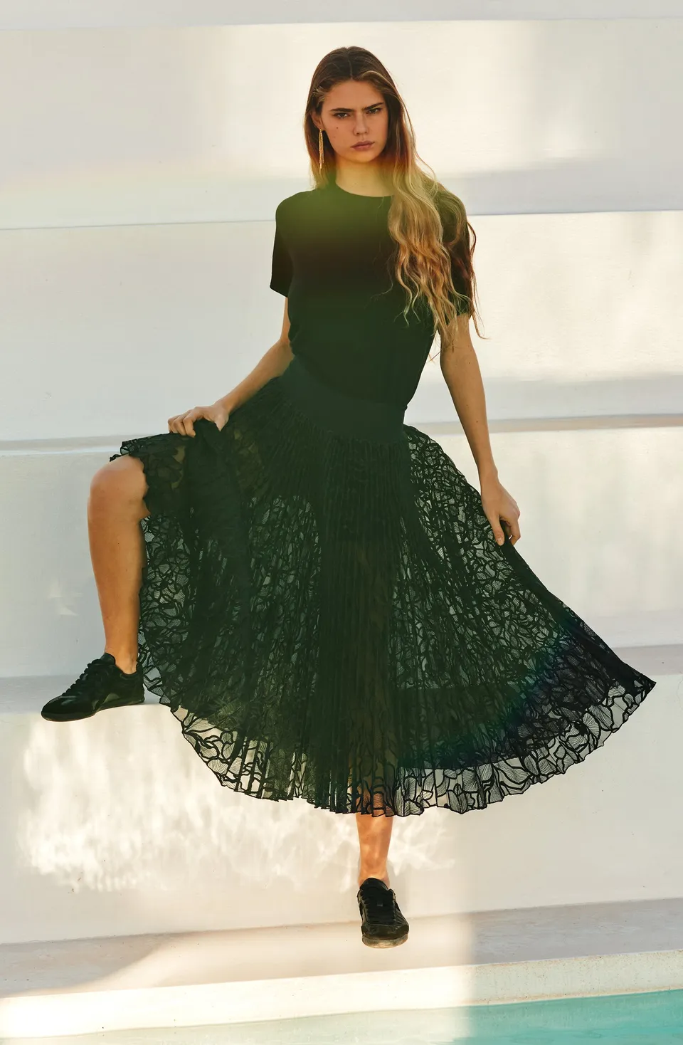 pain-de-sucre-joee-jupe-longue-plissee-voile-organza-brode-noir image 1