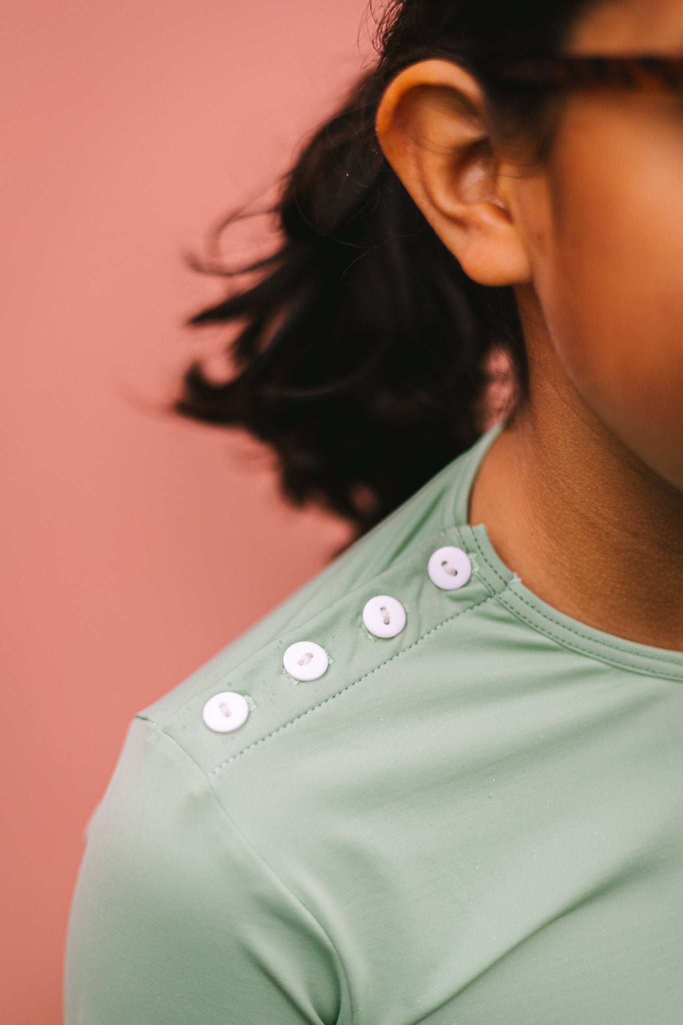 les-ultraviolettes-pirate-vert-sauge-tee-shirt-anti-uv-manches-longues-enfant image 1