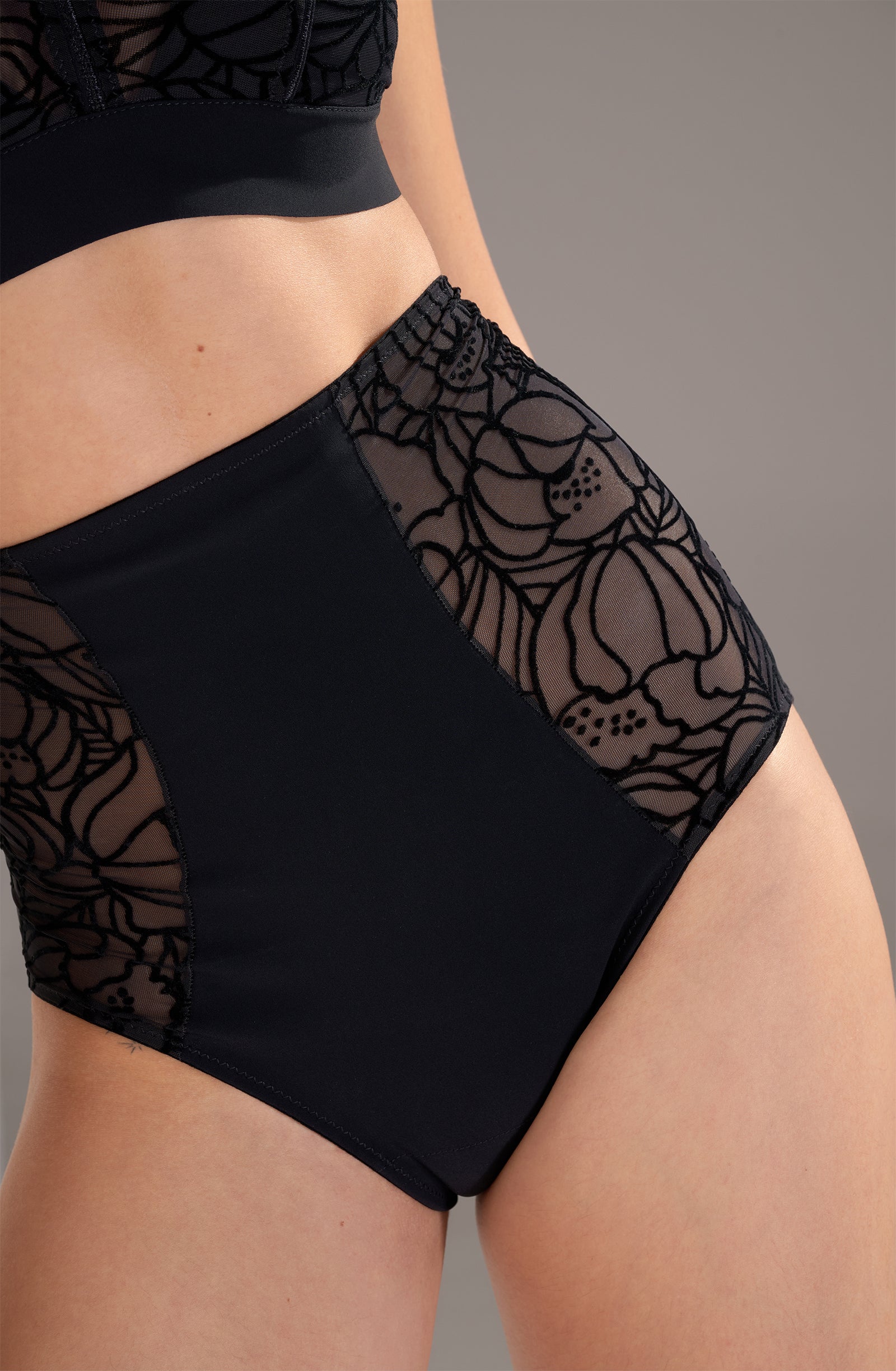 pain-de-sucre-nel-culotte-taille-haute-gainante-lingerie-noir image 6