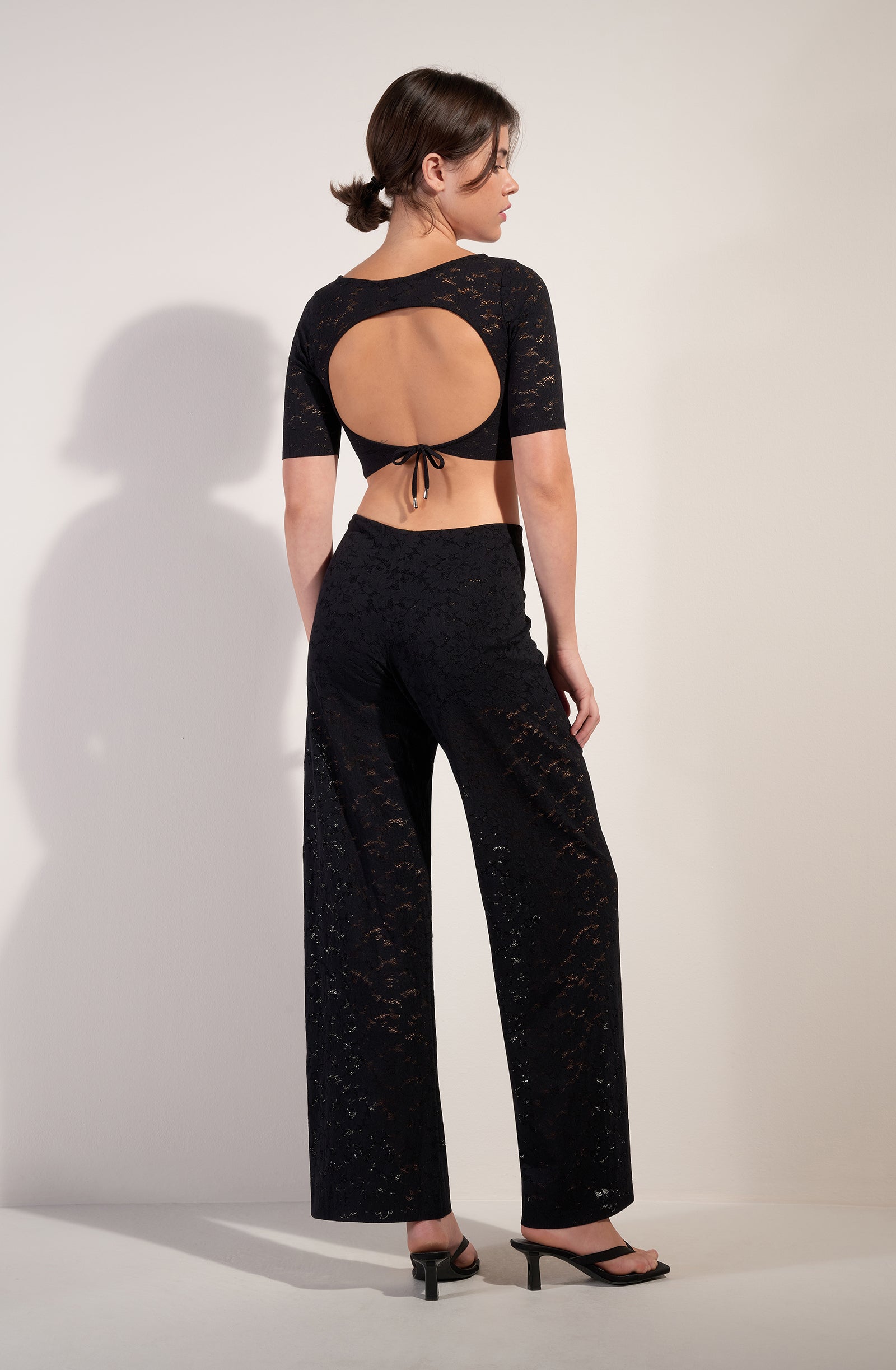 pain-de-sucre-kalliope-crop-top-dentelle-noir image 5