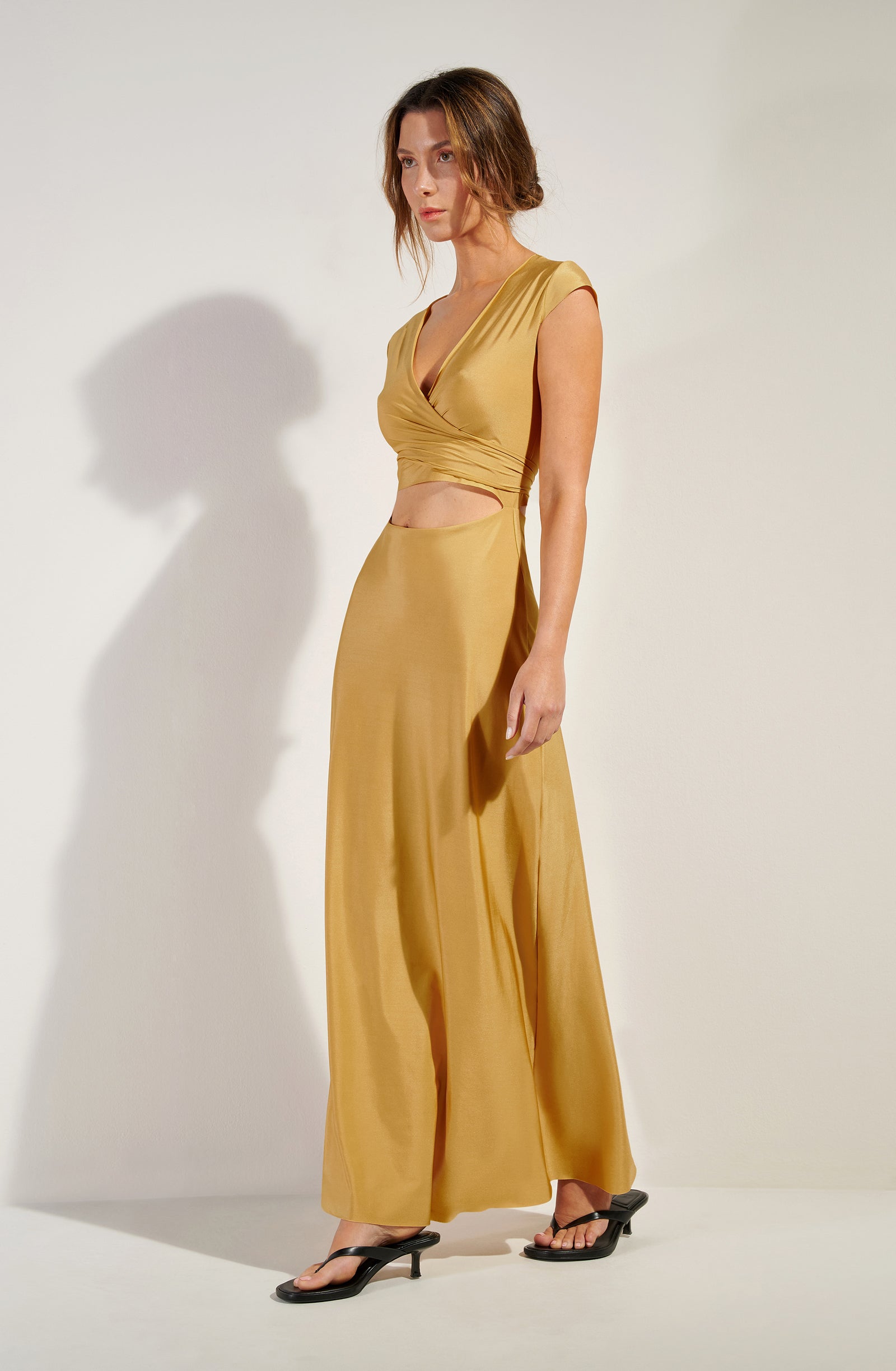 pain-de-sucre-lil-robe-longue-fluide-multipositions-manches-courtes-gold image 3