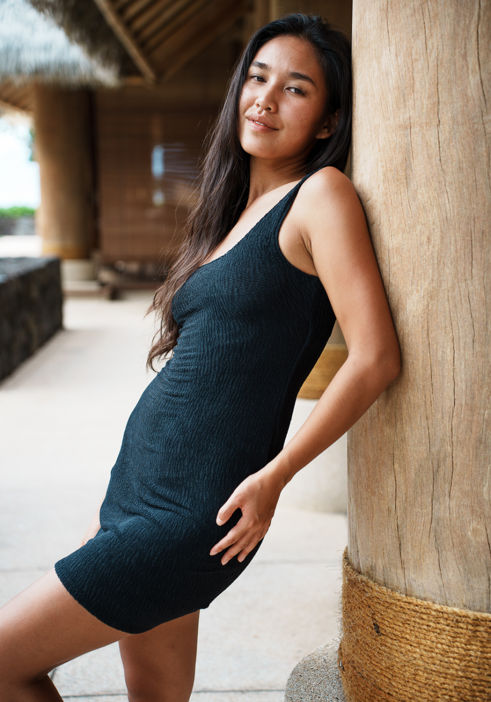 luz-collections-robe-d-t-textur-e-celica-noire-bretelles-fines image 2