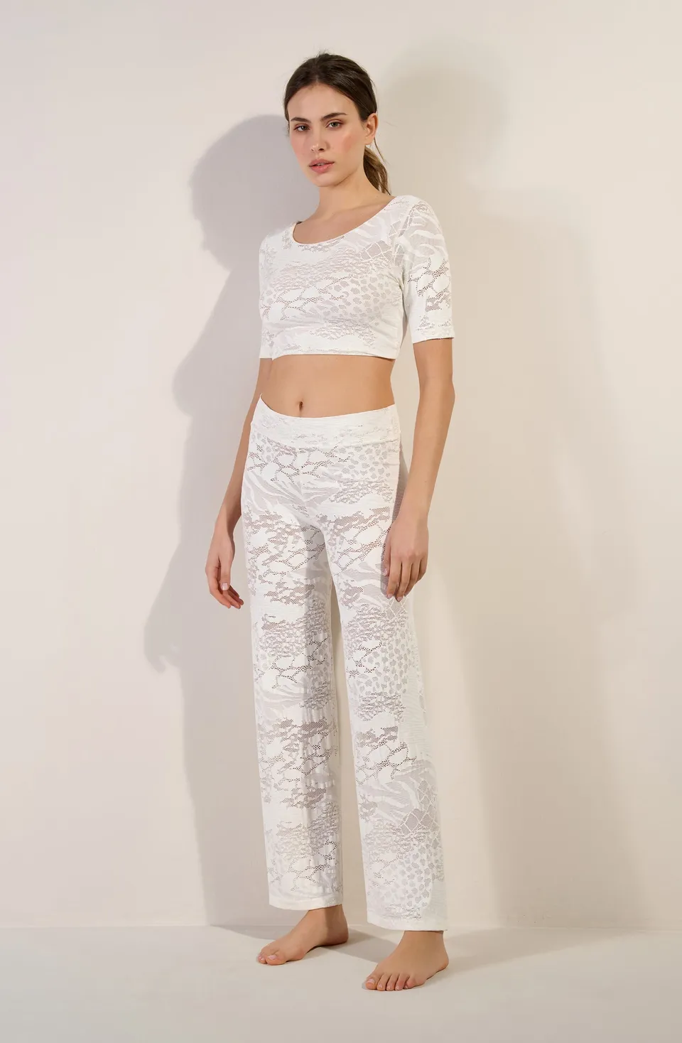 pain-de-sucre-pooja-pantalon-large-en-dentelle-fran-aise-cume image 1