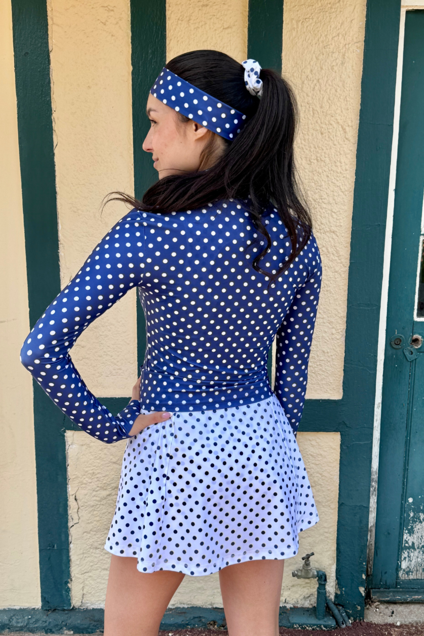luz-collections-veste-selena-veste-de-tennis-bleue-pois-blancs-upf-50 image 6