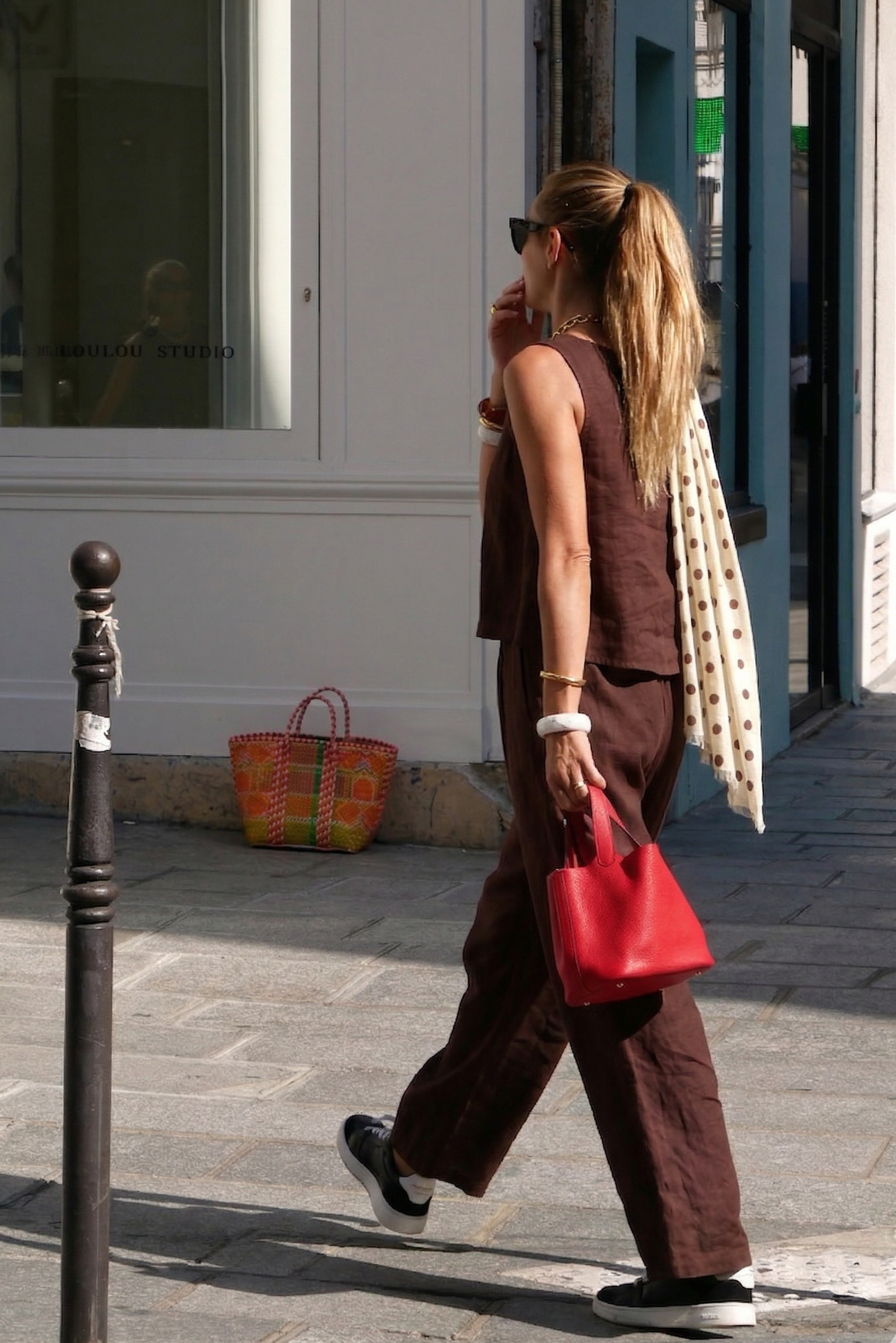 anja-paris-le-palazzo-pantalon-fluide-vas-chocolat image 5