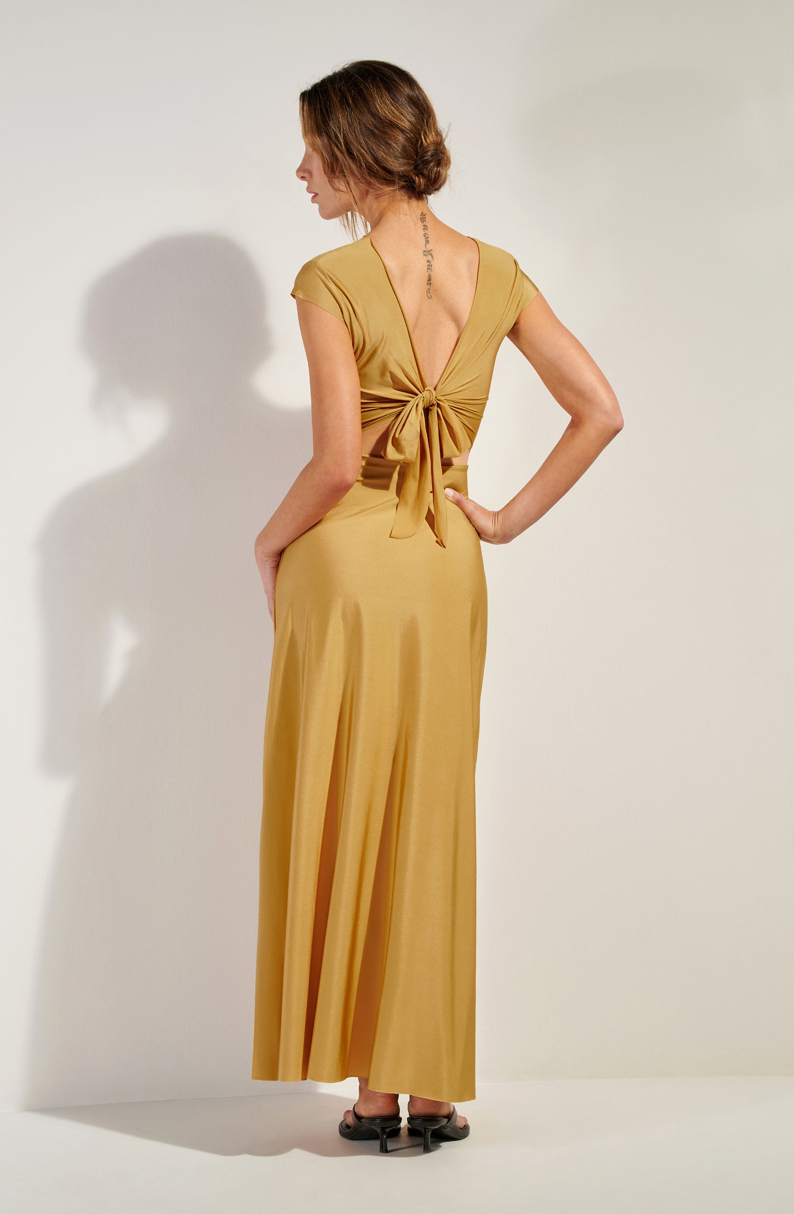pain-de-sucre-lil-robe-longue-fluide-multipositions-manches-courtes-gold image 6