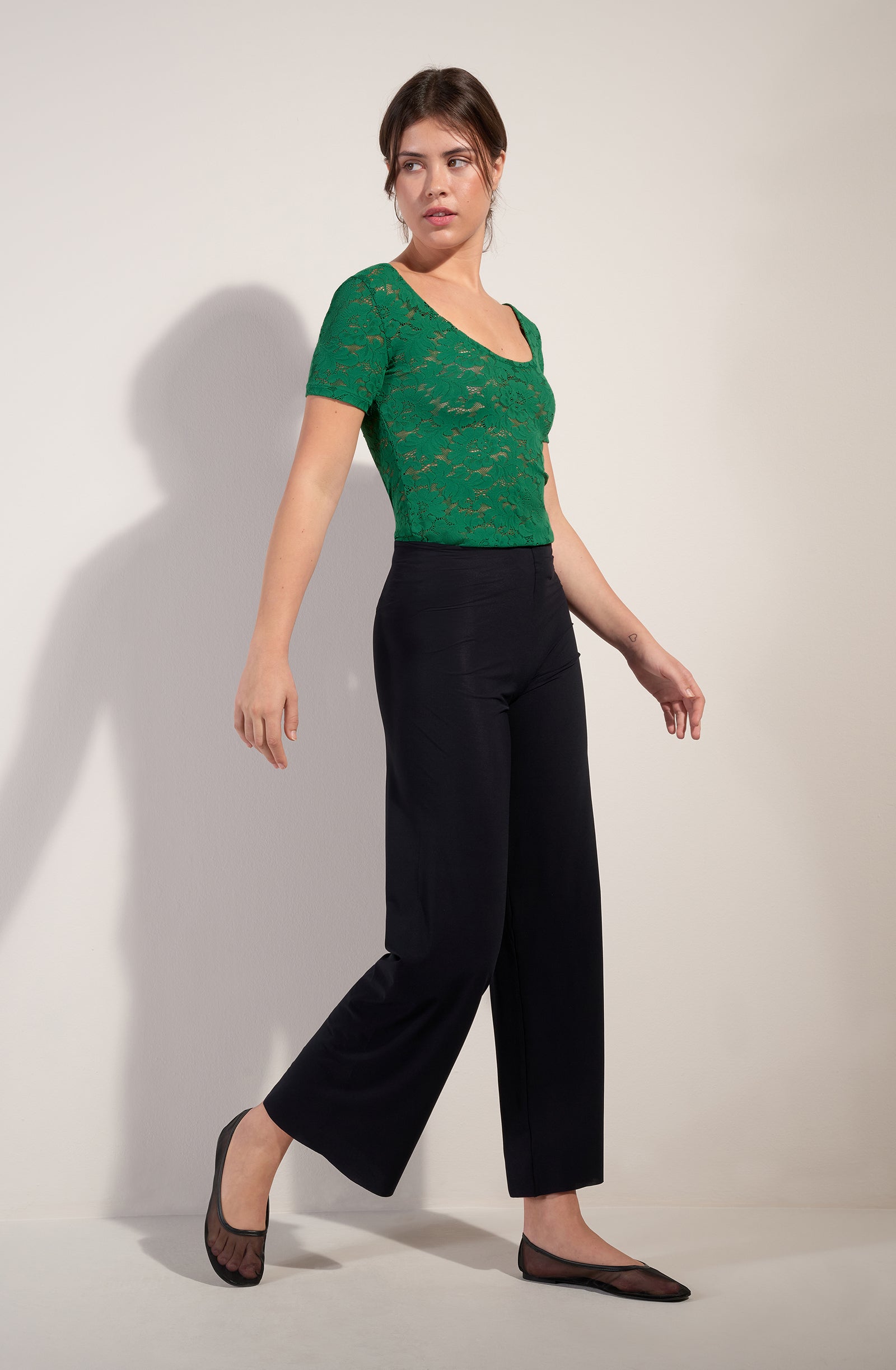 pain-de-sucre-yann-tee-shirt-manches-courtes-en-dentelle-stretch-jade image 3