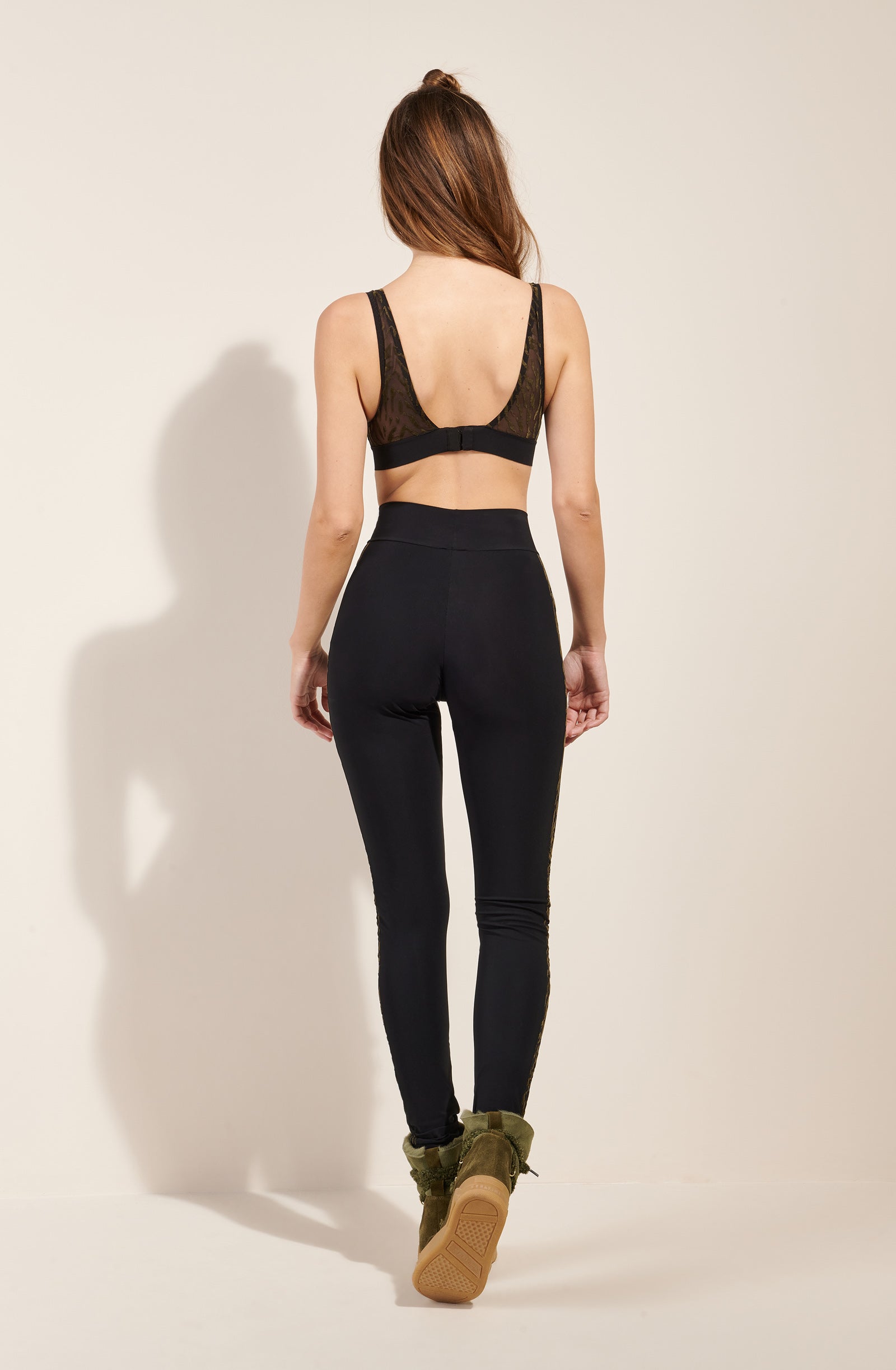 pain-de-sucre-cyria-legging-noir-bande-r-sille-tigre-kaki image 5