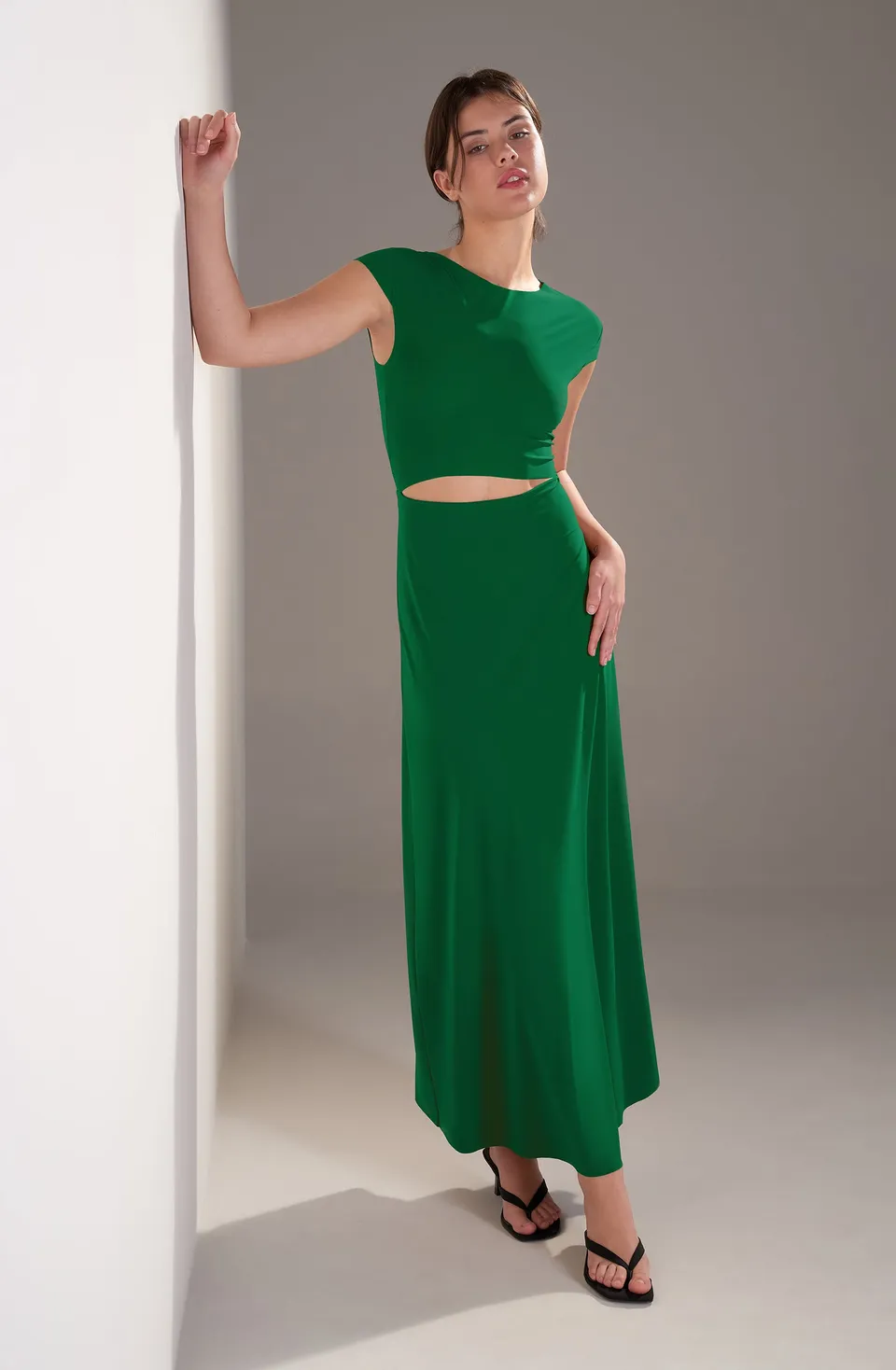 pain-de-sucre-kolil-robe-longue-beachwear-voile-extensible-jade image 1