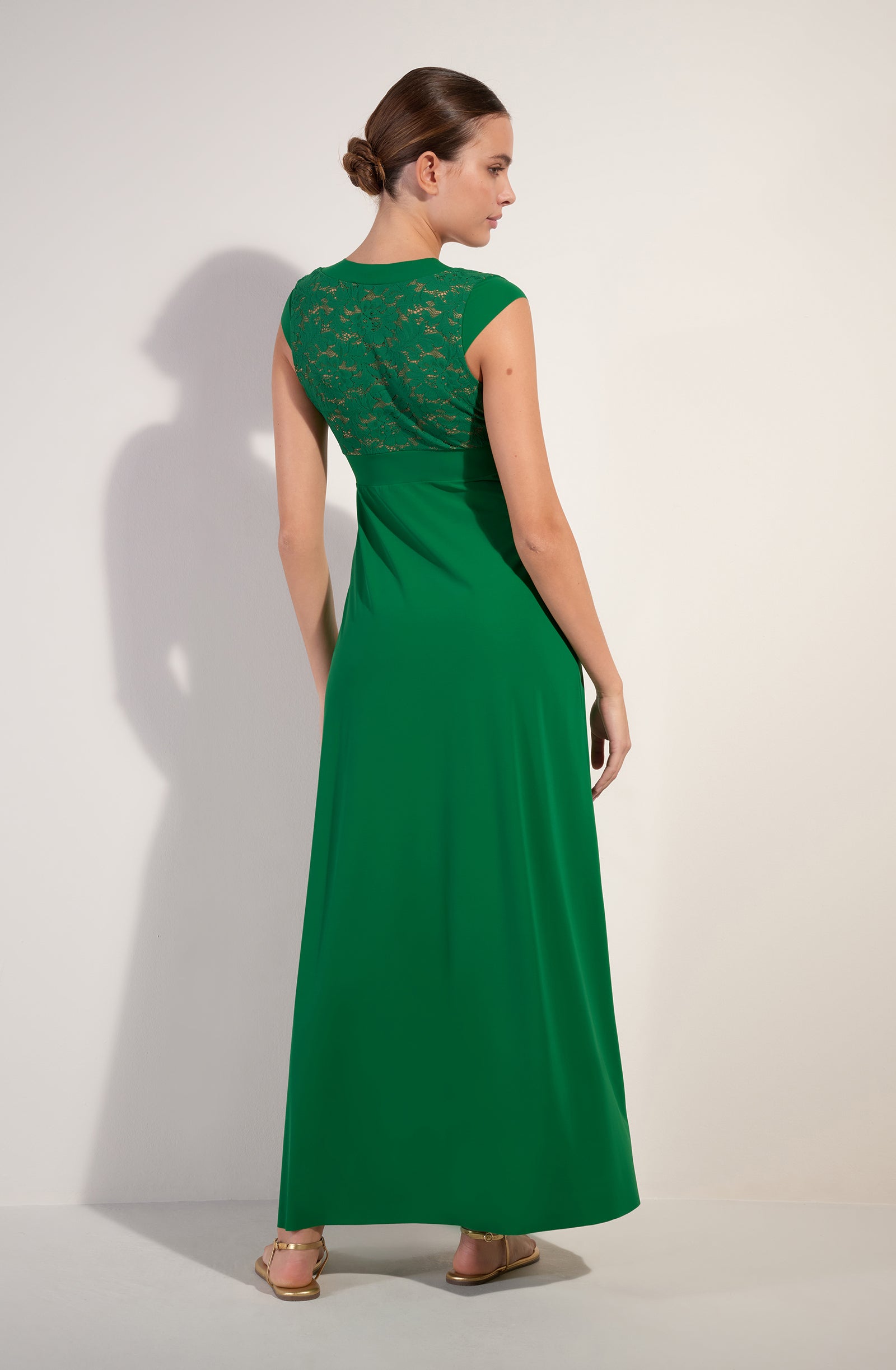 pain-de-sucre-nao-robe-longue-de-bain-fendue-en-dentelle-fran-aise-jade image 2