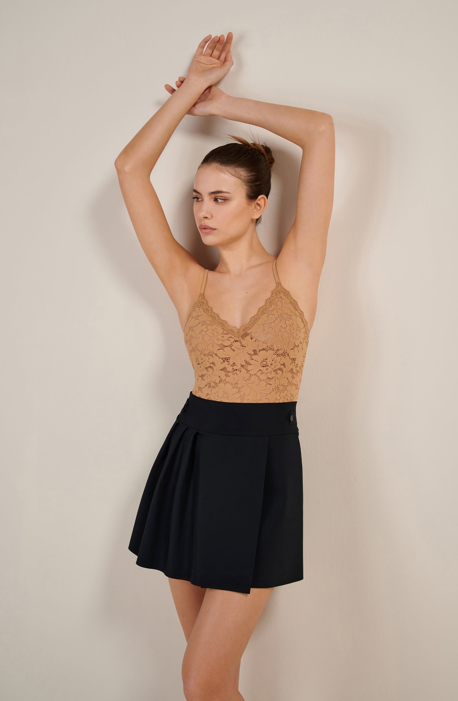 pain-de-sucre-java-body-string-en-dentelle-stretch-fran-aise-biscuit image 5