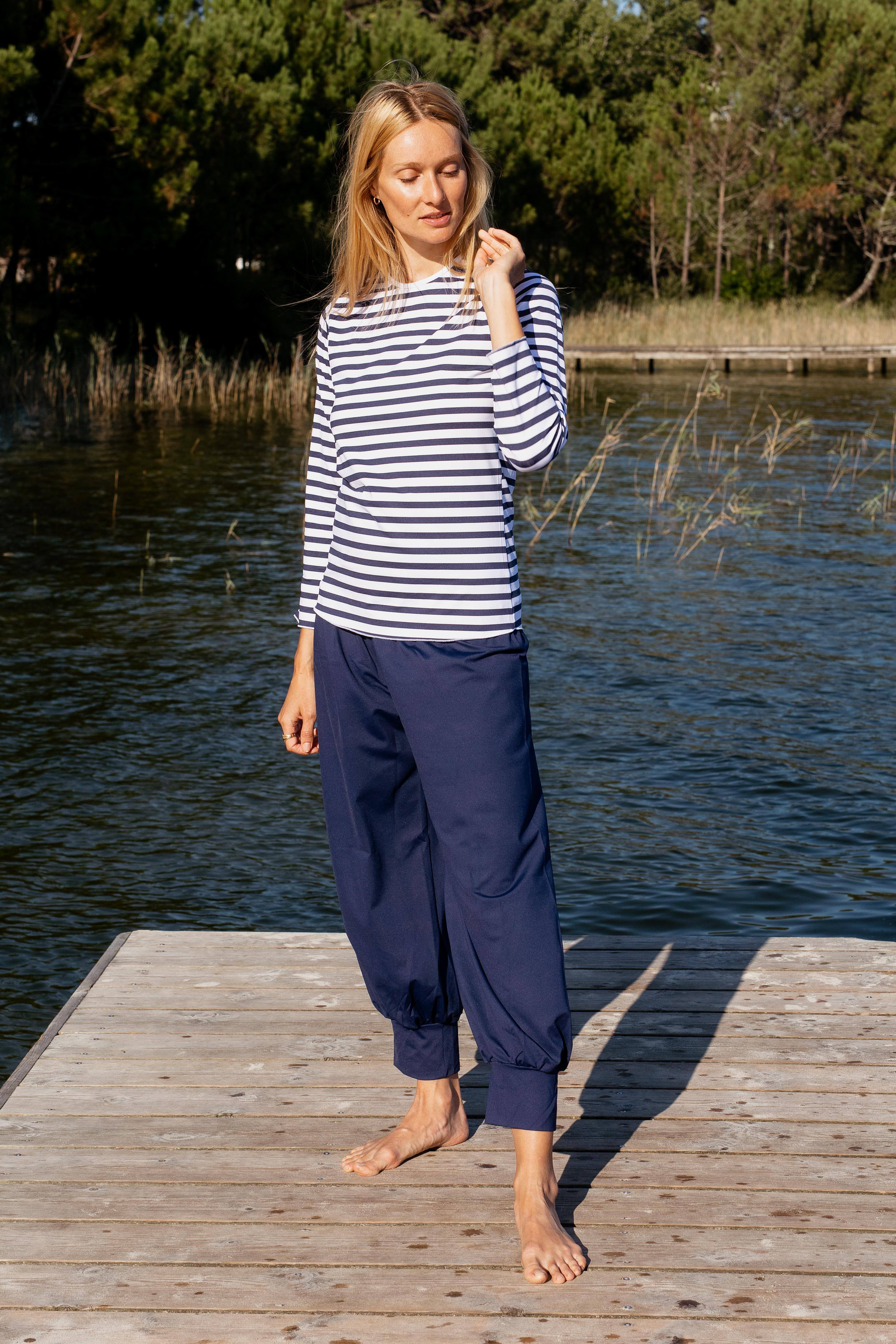 les-ultraviolettes-pantalon-anti-uv-manawa-bleu-marine-sarouel-femme-upf50-en-po image 4