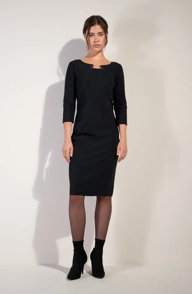 pain-de-sucre-reem-robe-fendue-noire-manches-3-4-bijou-cha-ne image 1