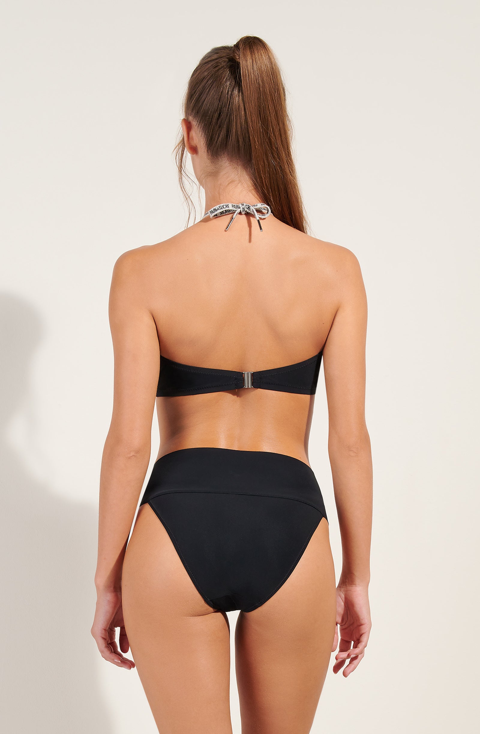 pain-de-sucre-calio-bas-de-maillot-embo-tant-avec-la-age-signature-noir image 6
