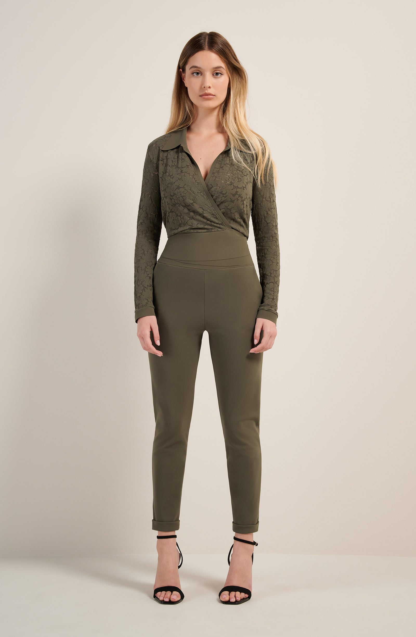 pain-de-sucre-jazzi-pantalon-slim-taille-haute-bonded-lichen image 1