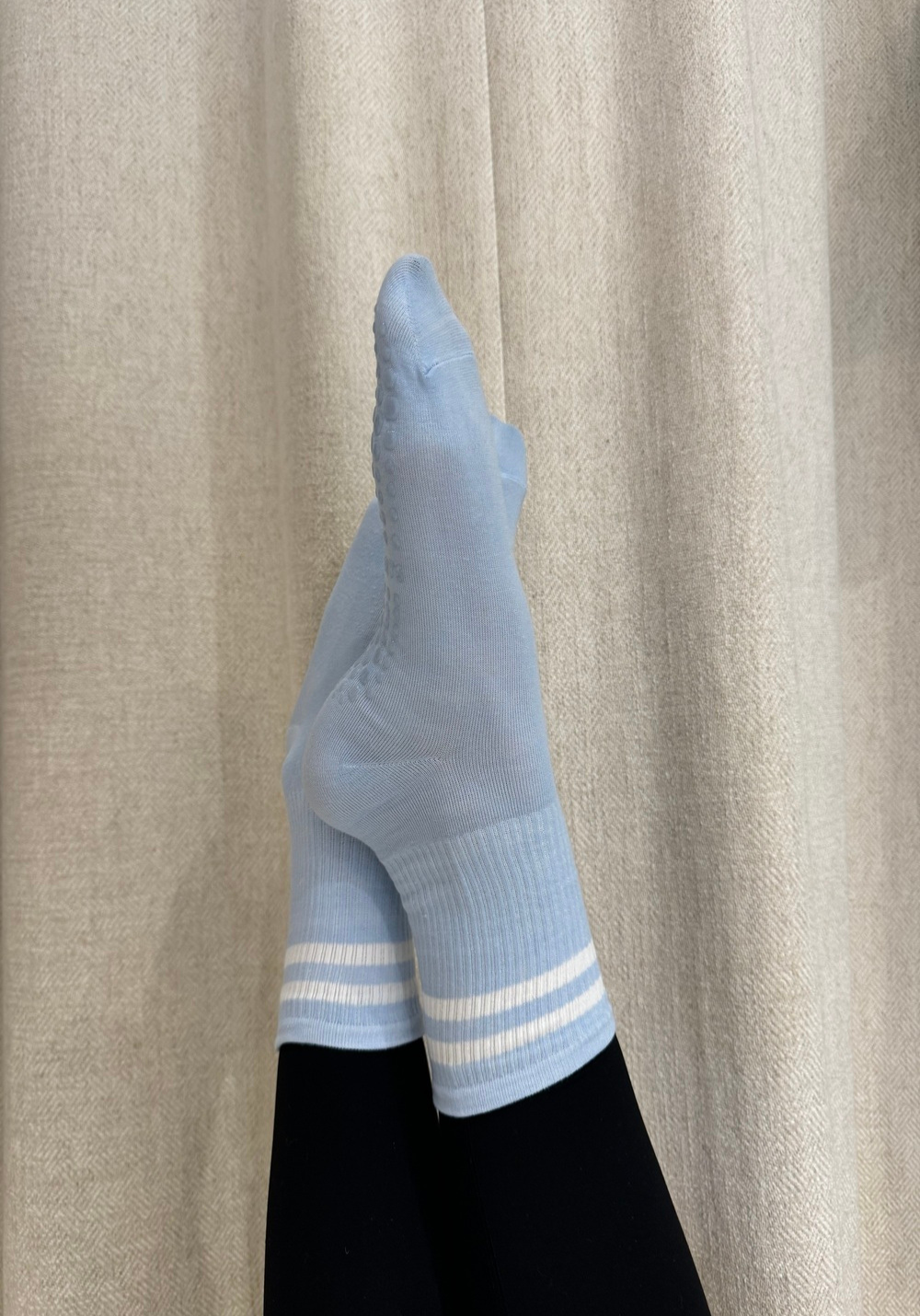 luz-collections-chaussettes-anti-d-rapantes-hautes-bleu-ciel-ray-es image 2